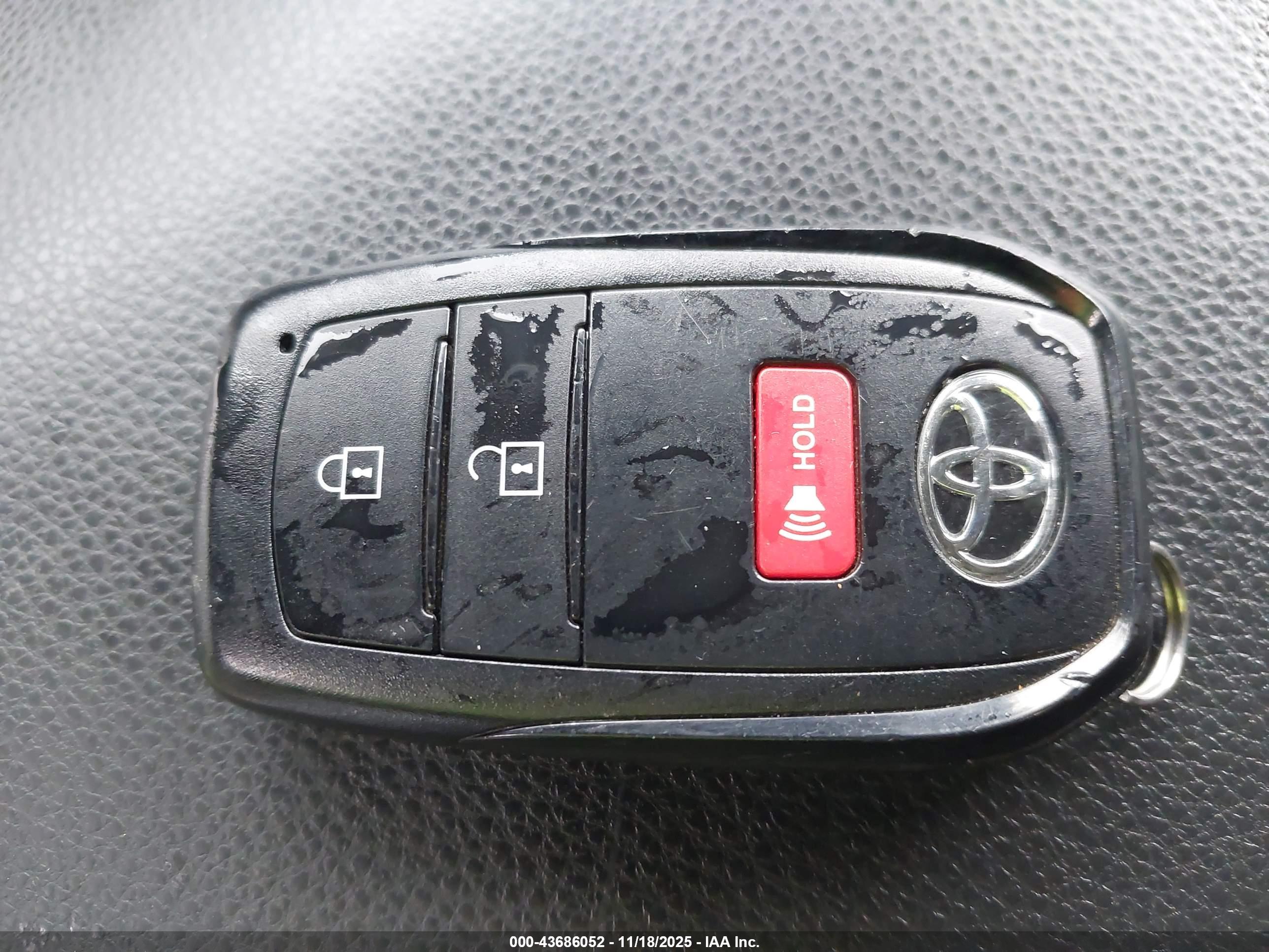 TOYOTA TACOMA image 11