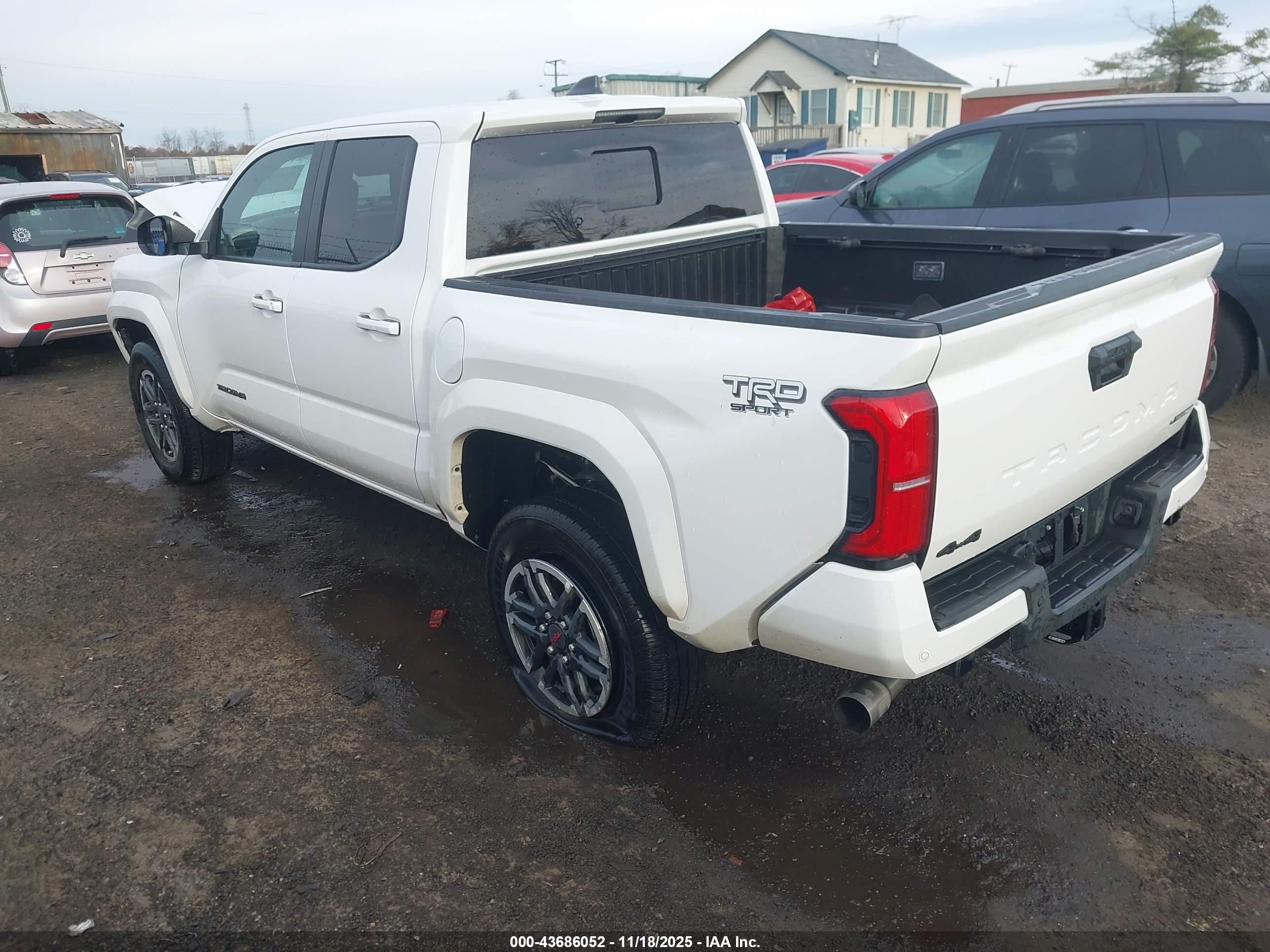 TOYOTA TACOMA image 3