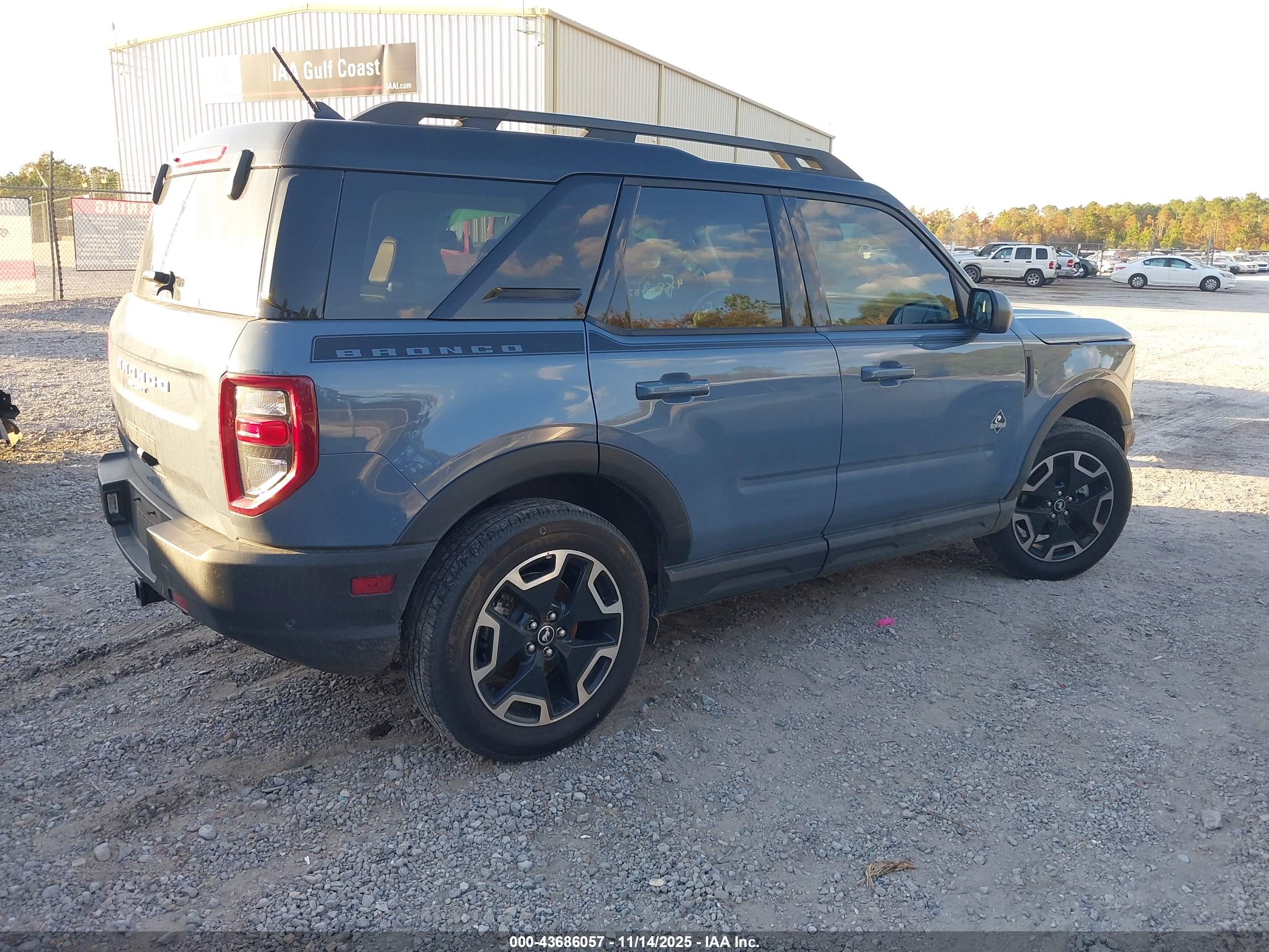 FORD BRONCO image 4