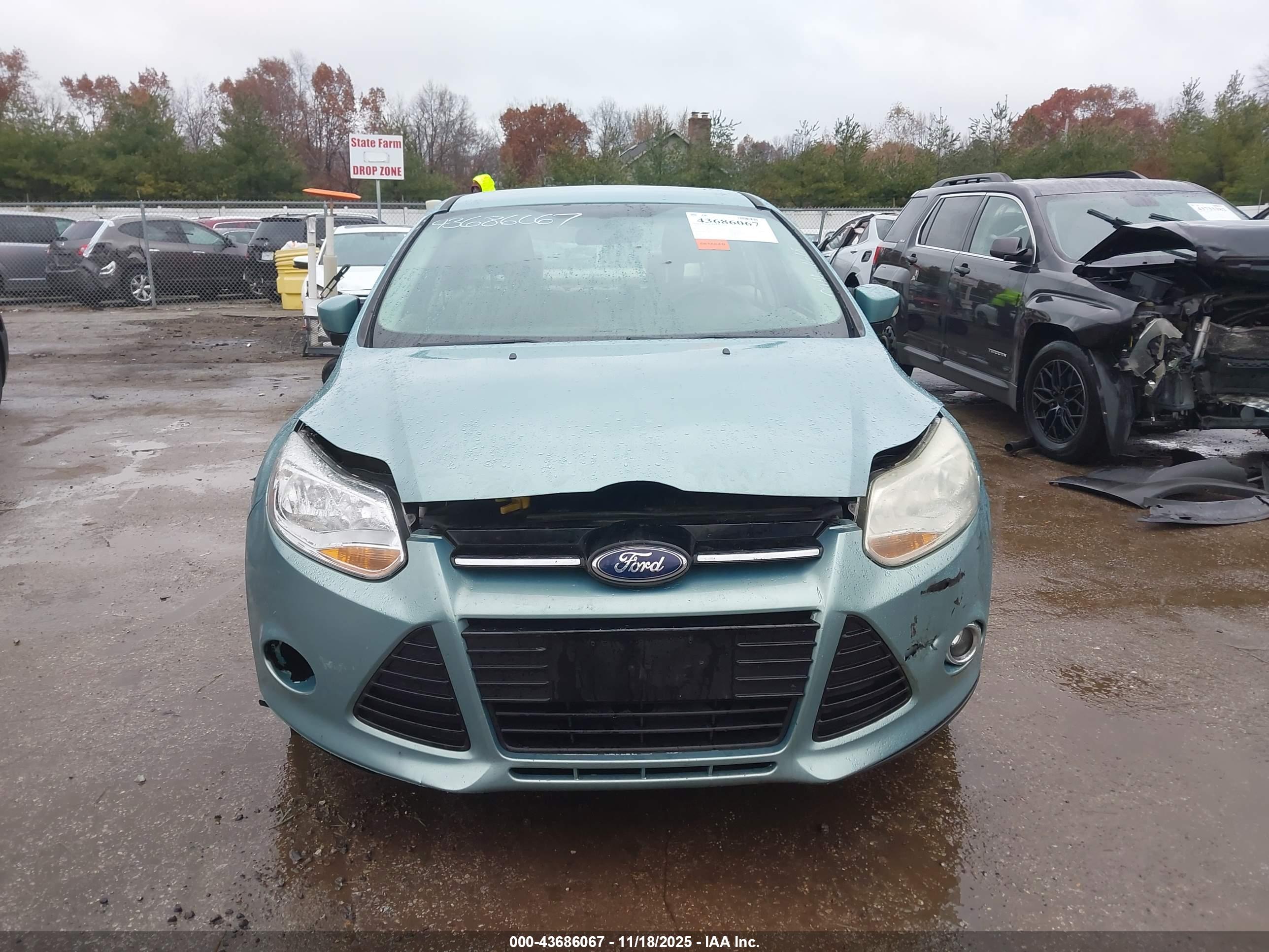 FORD FOCUS image 6