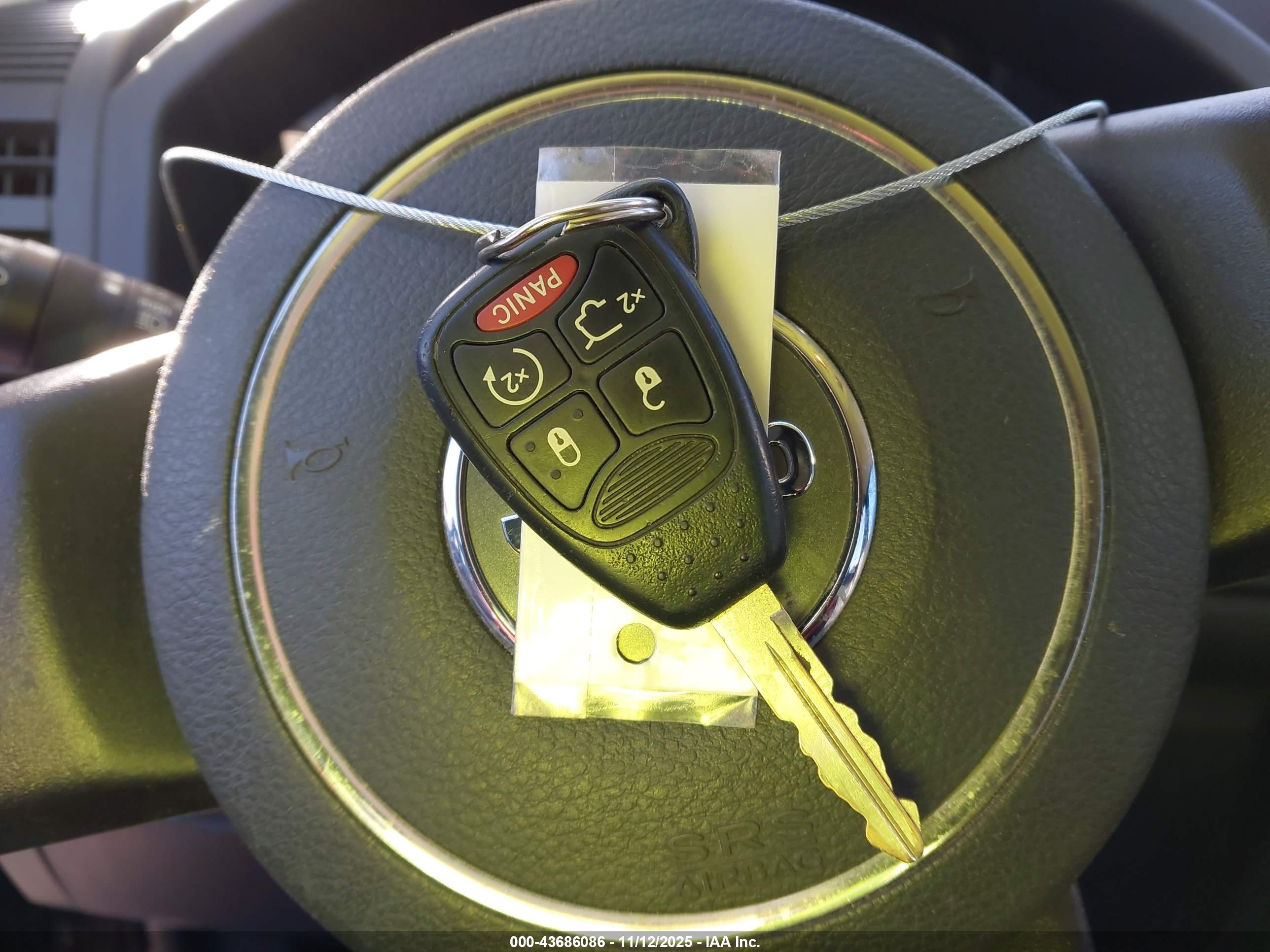 JEEP LIBERTY image 11