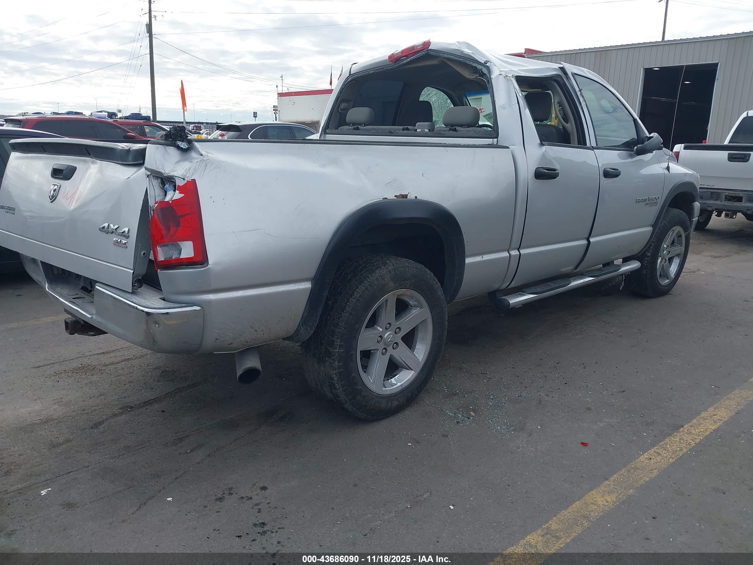 DODGE RAM image 4
