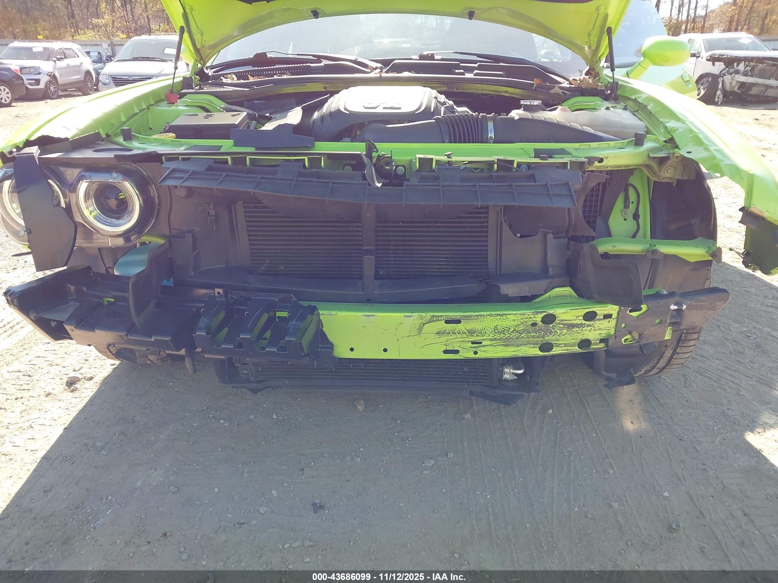 DODGE CHALLENGER image 6
