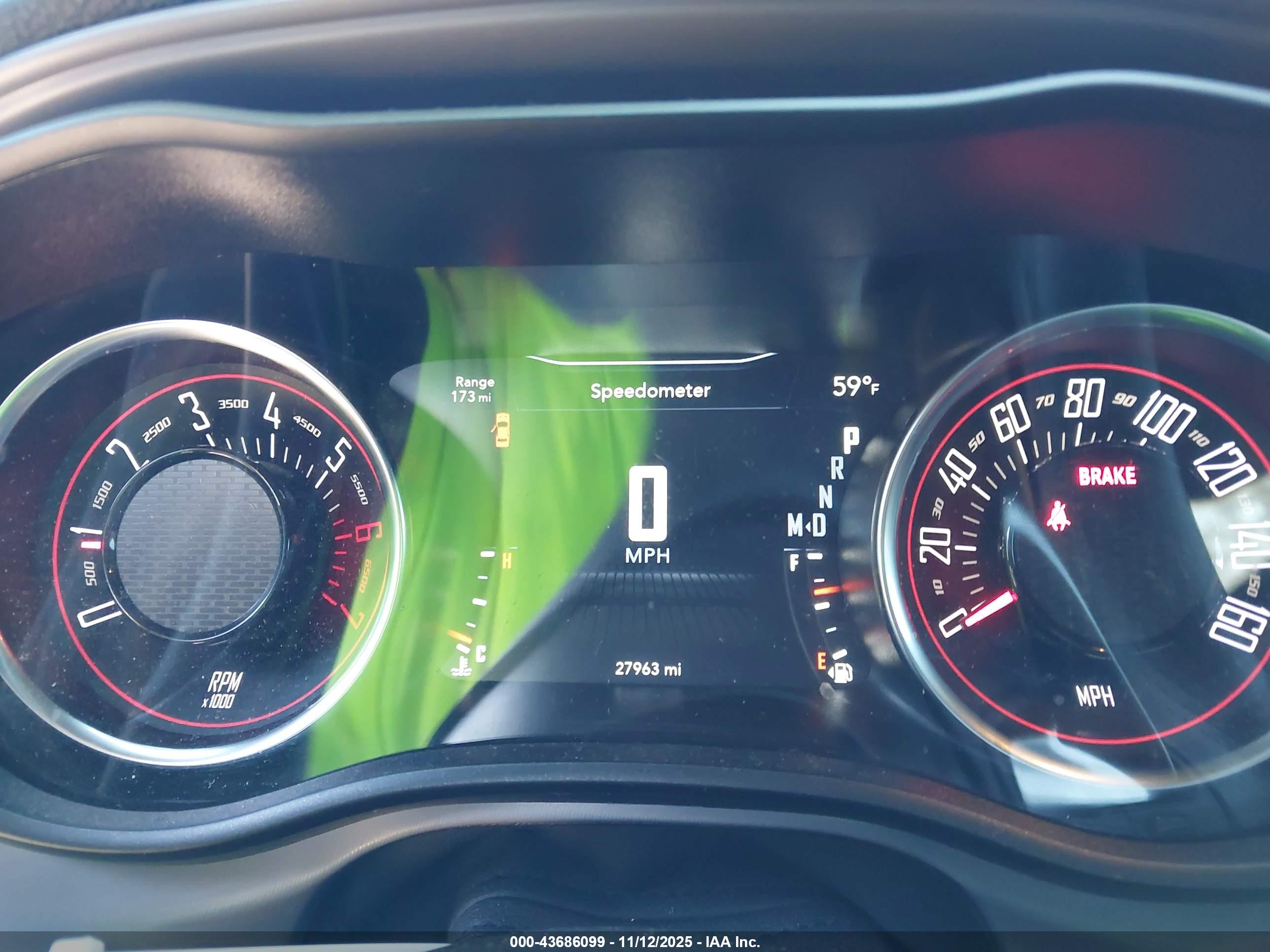 DODGE CHALLENGER image 7