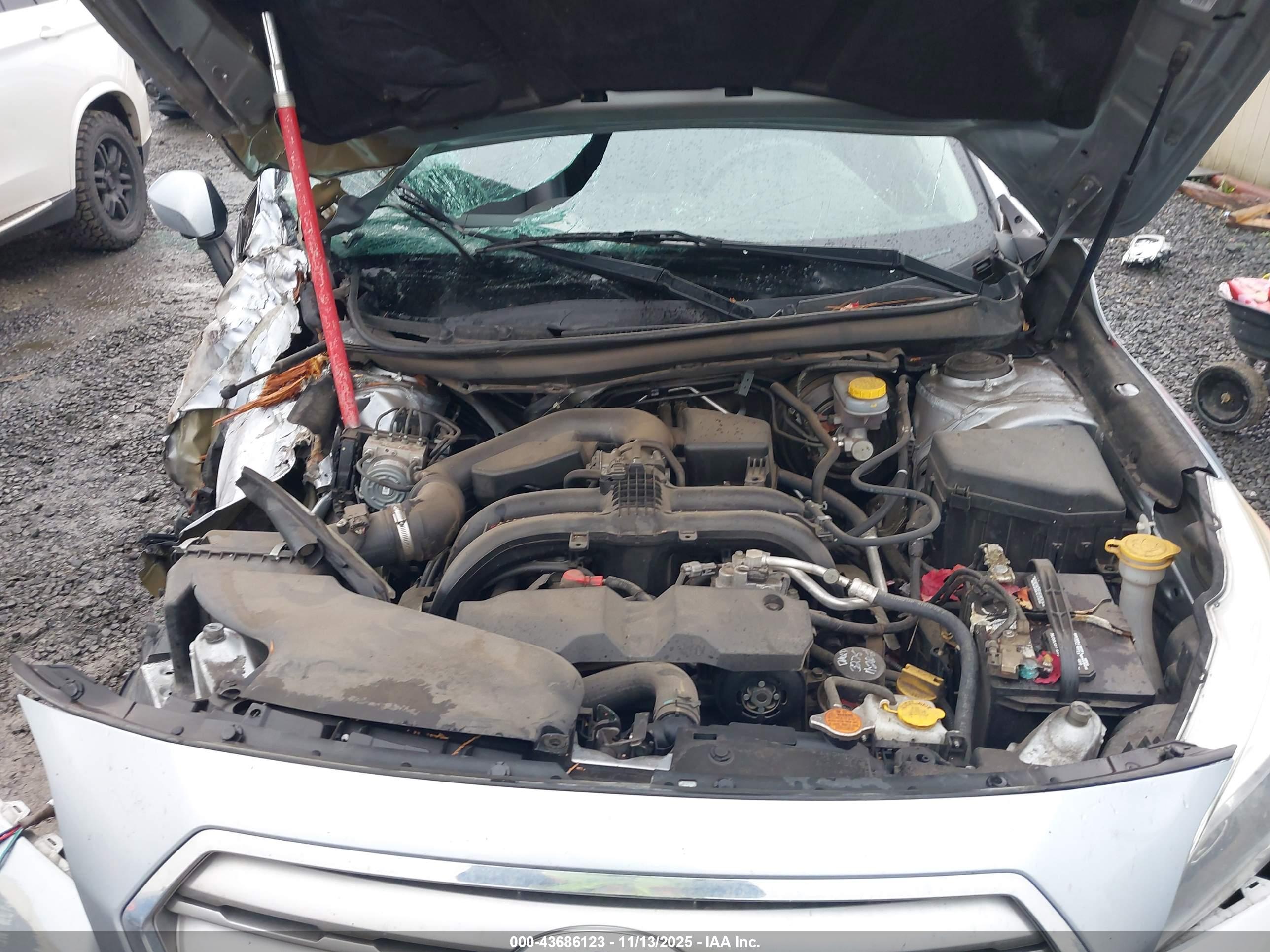 SUBARU OUTBACK image 10
