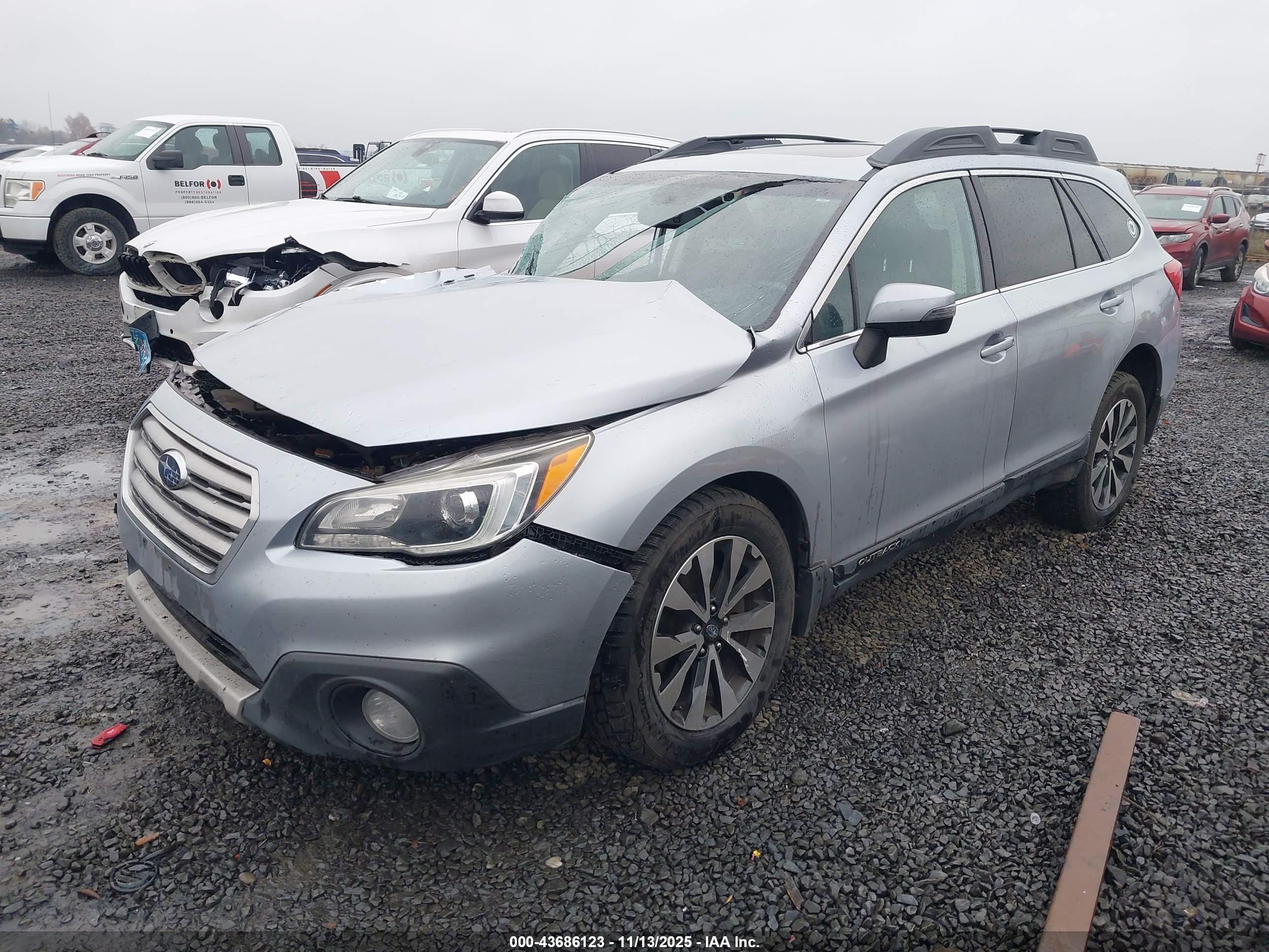 SUBARU OUTBACK image 2