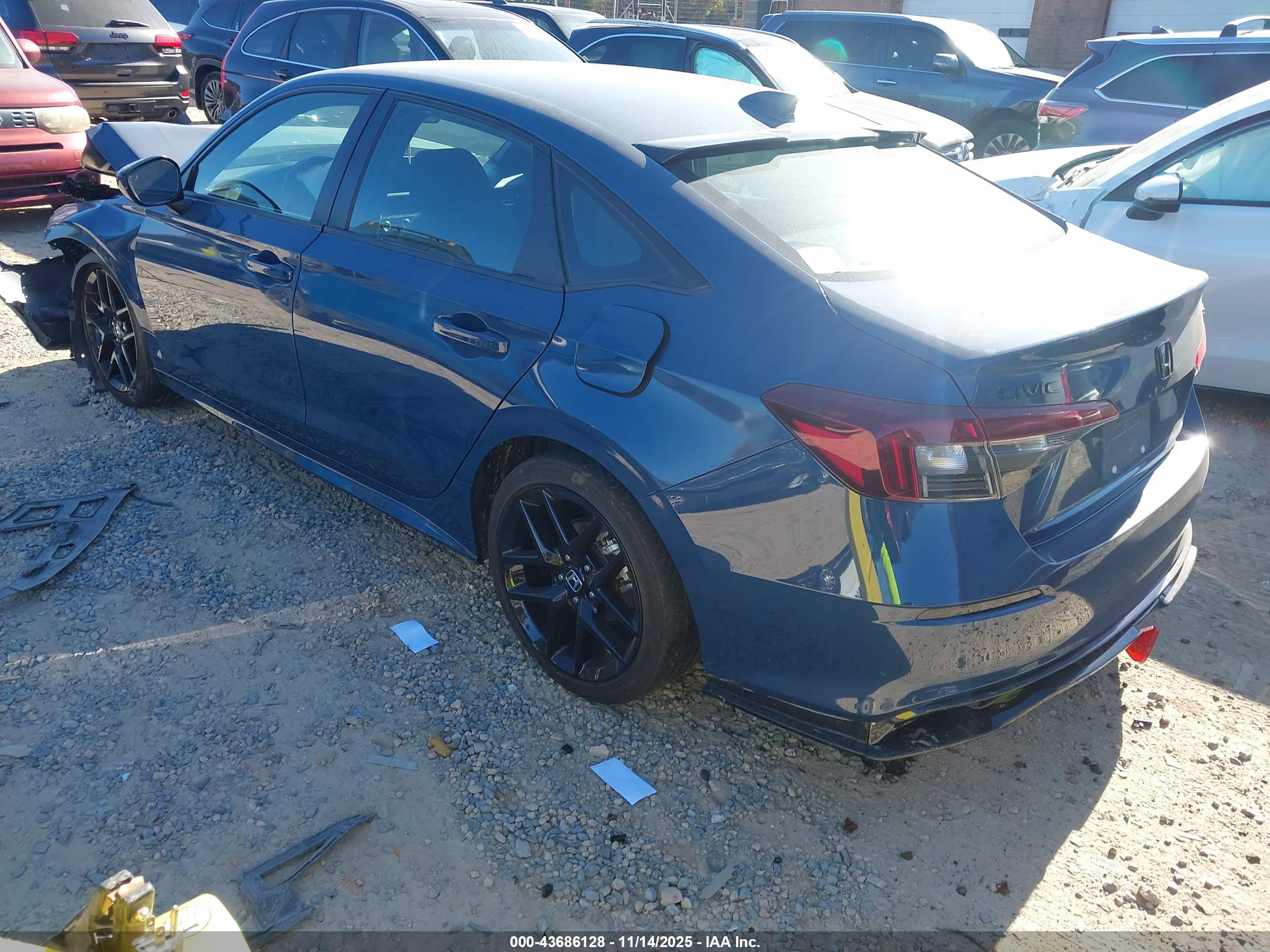 HONDA CIVIC image 3