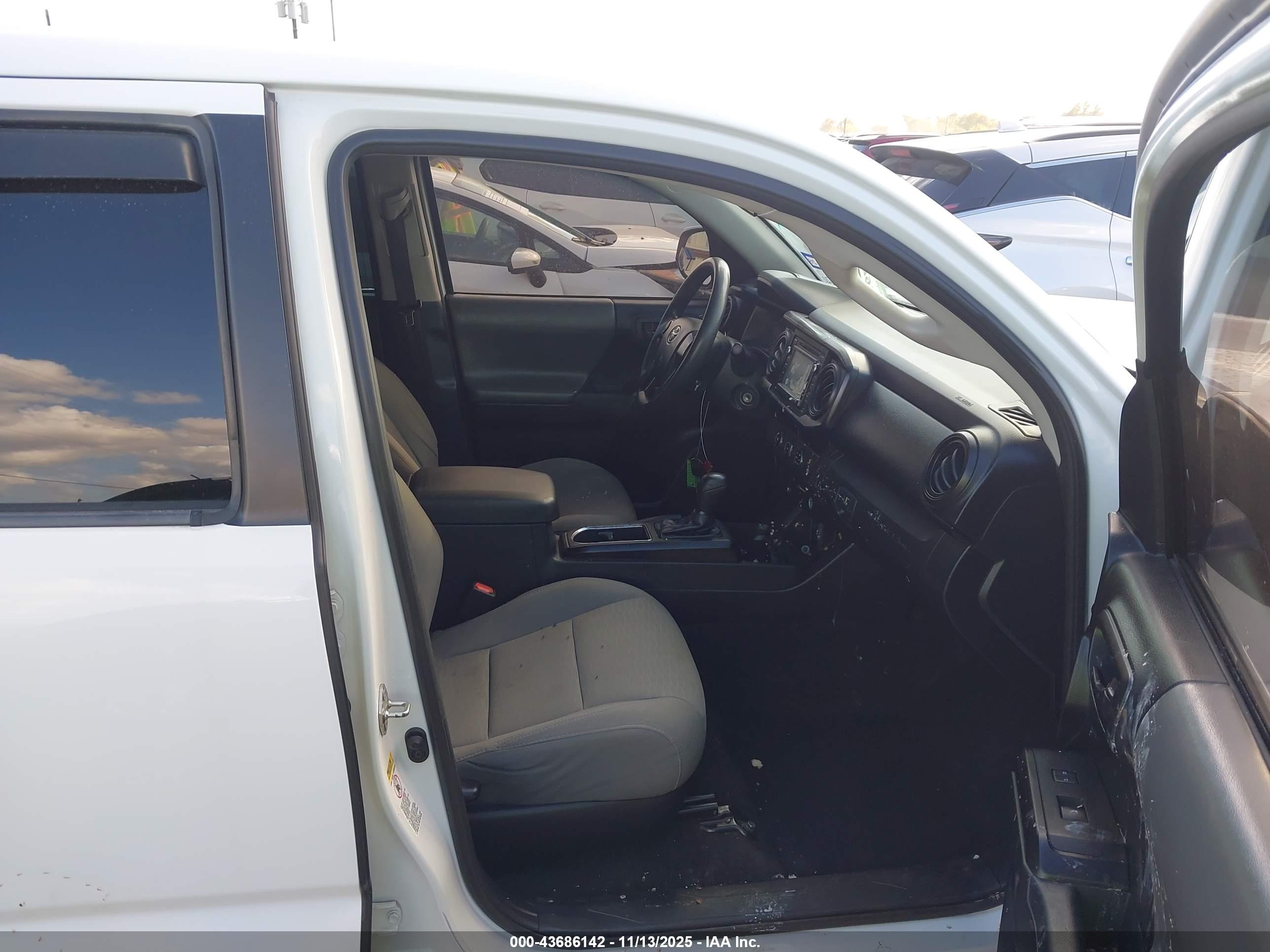 TOYOTA TACOMA image 5