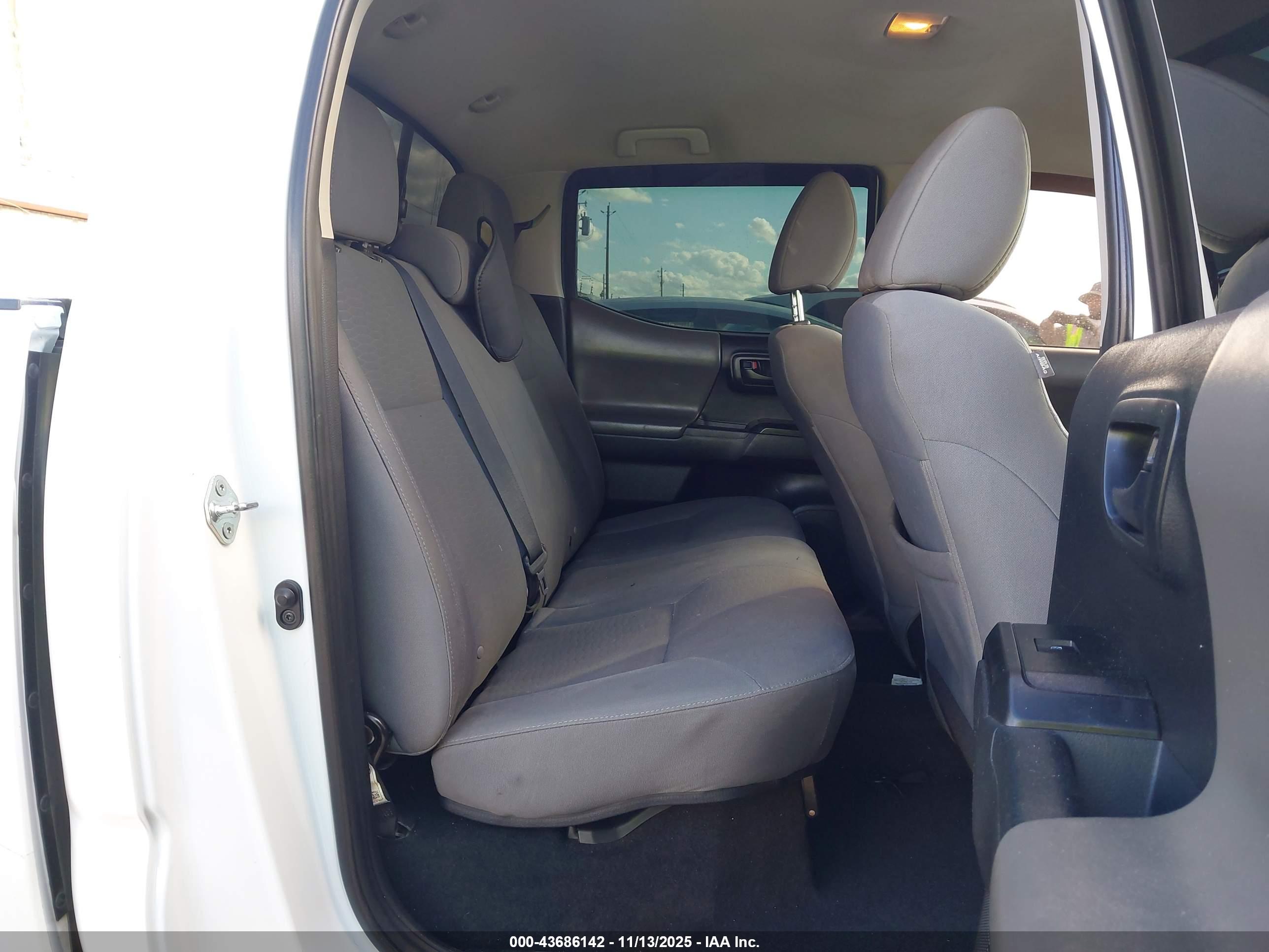 TOYOTA TACOMA image 8