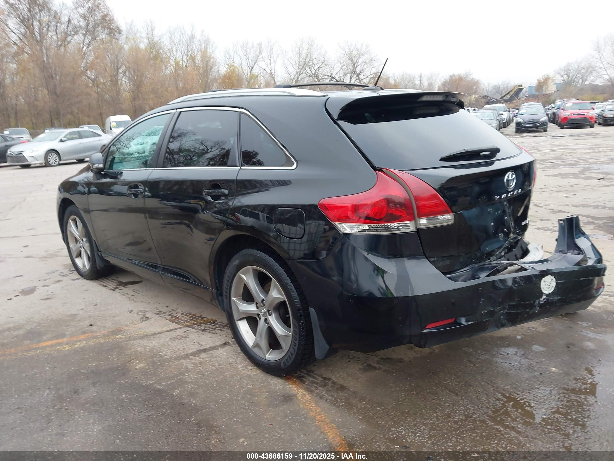 TOYOTA VENZA image 3