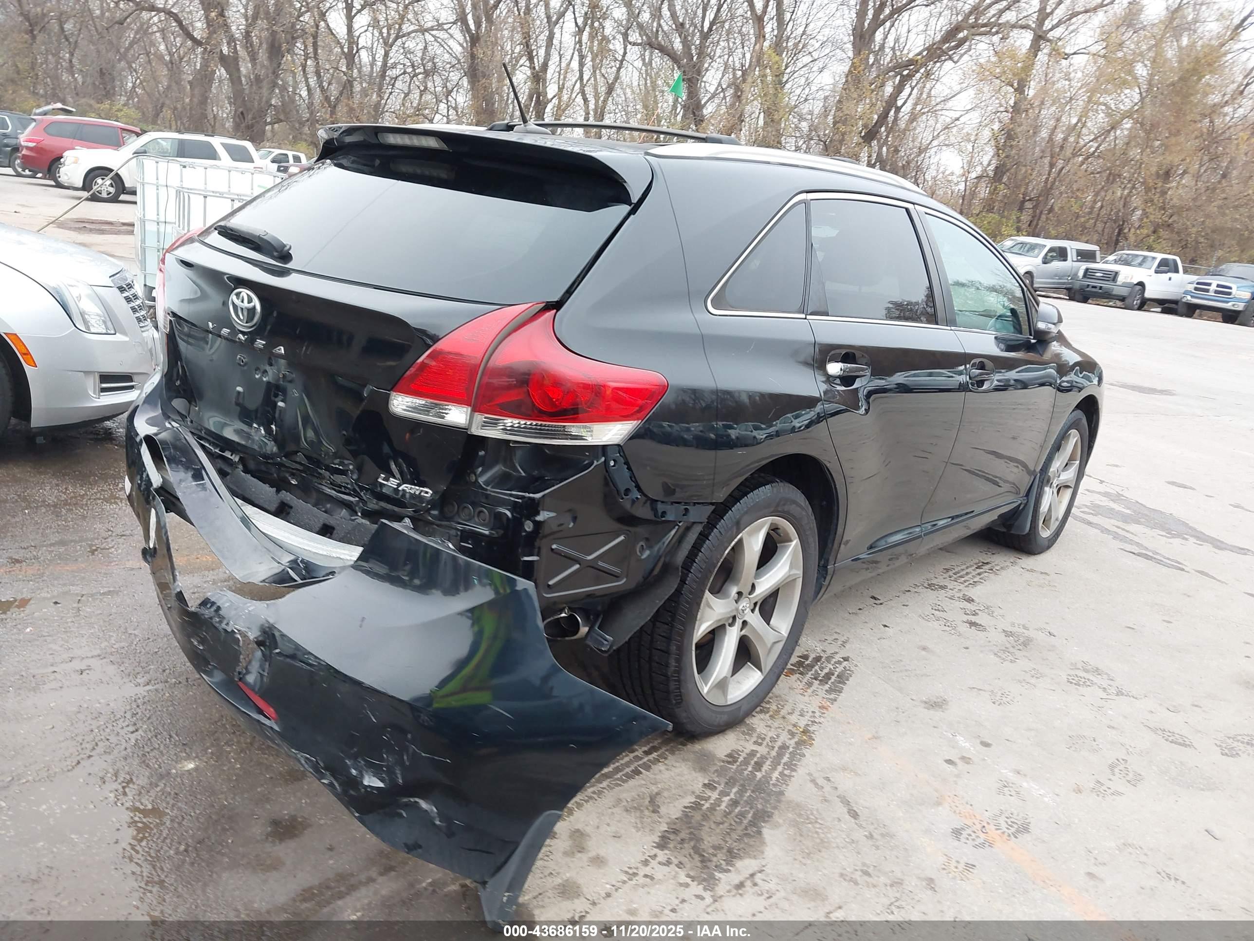TOYOTA VENZA image 4