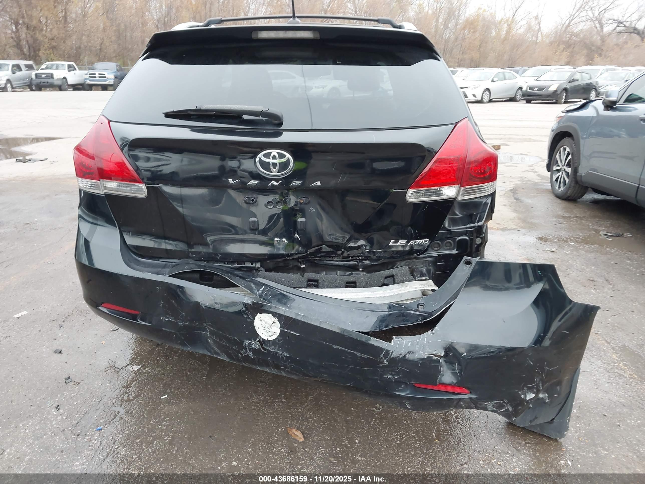 TOYOTA VENZA image 6
