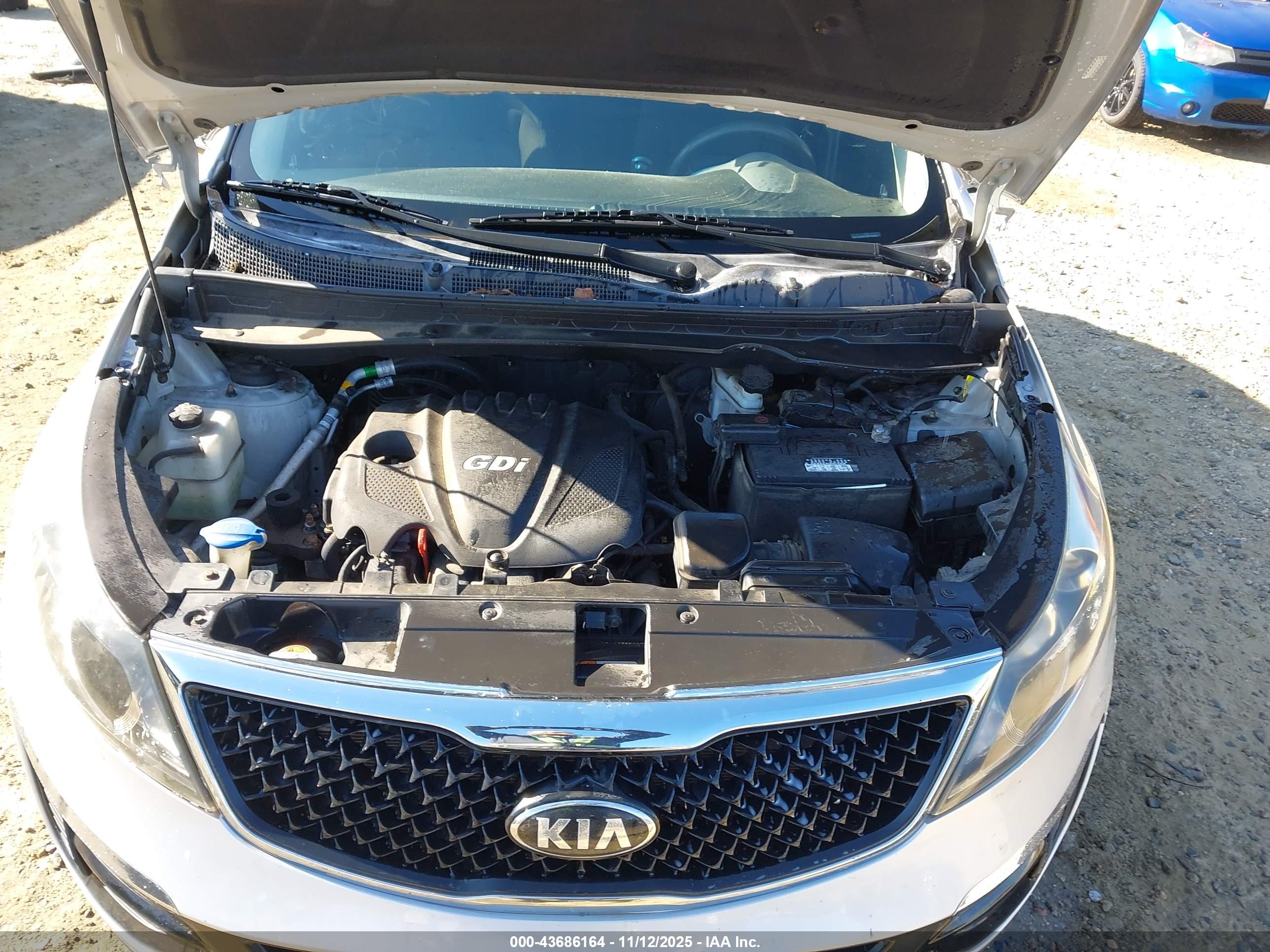 KIA SPORTAGE image 10