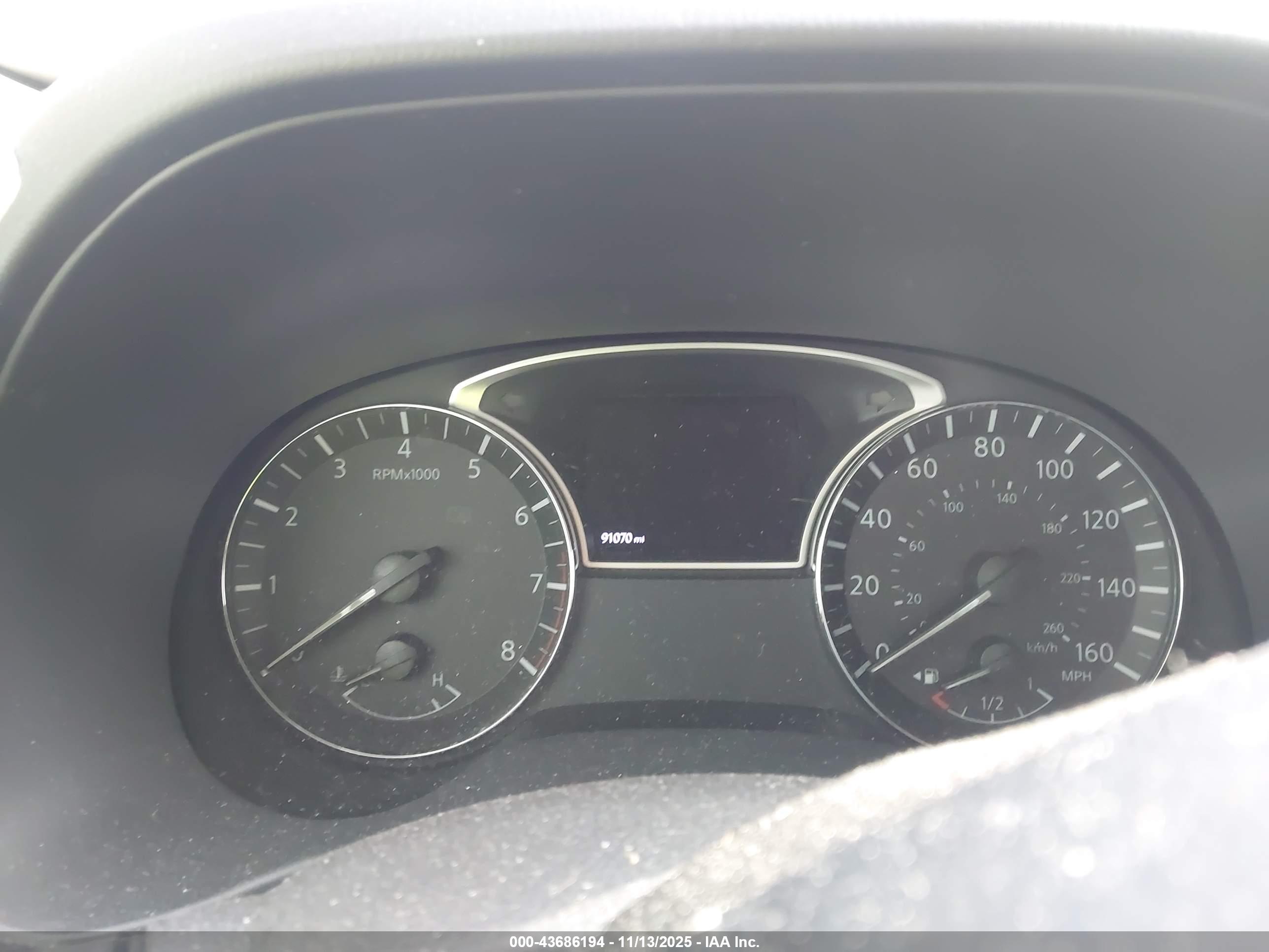 NISSAN PATHFINDER image 7