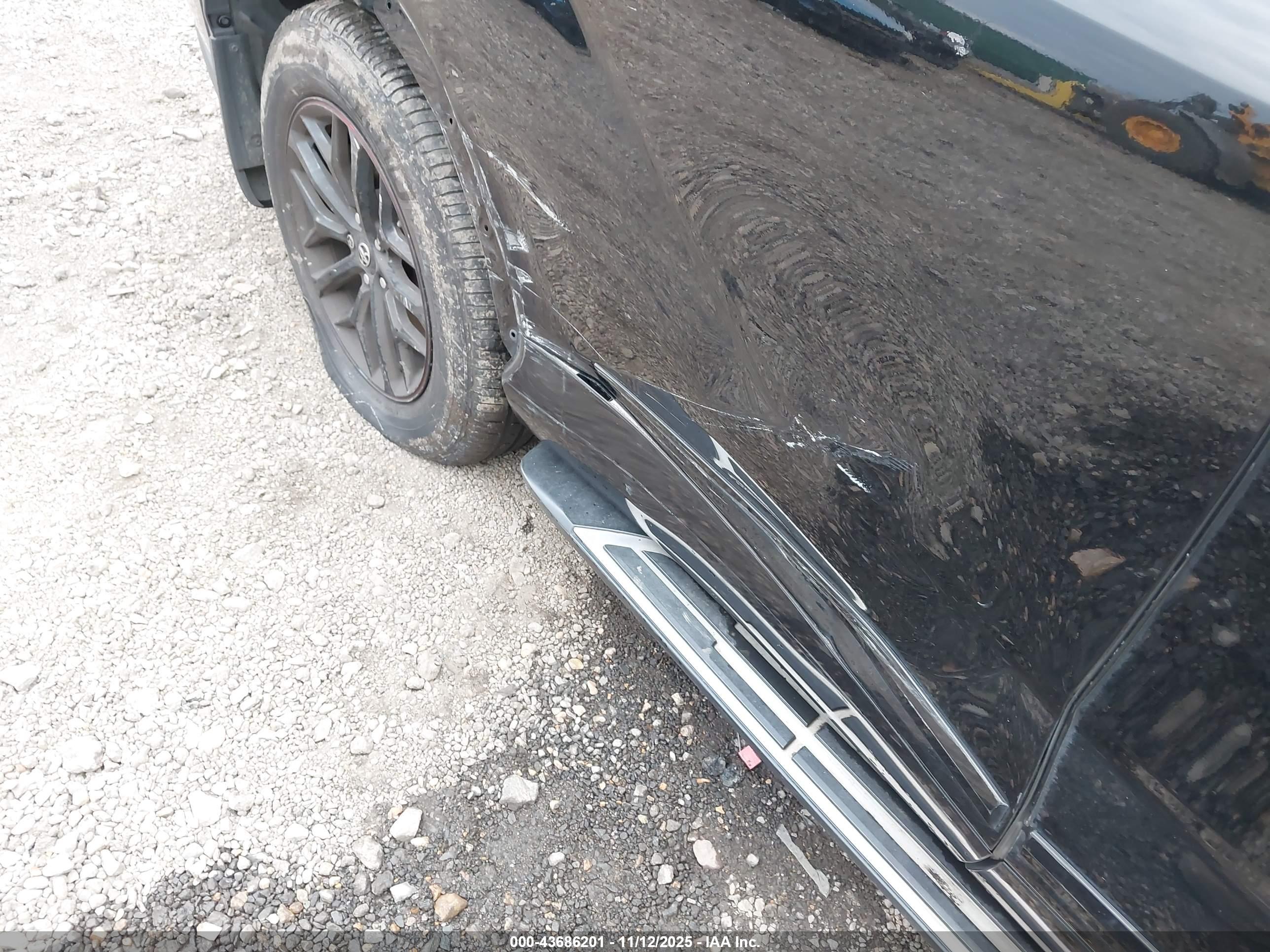 TOYOTA HIGHLANDER image 6