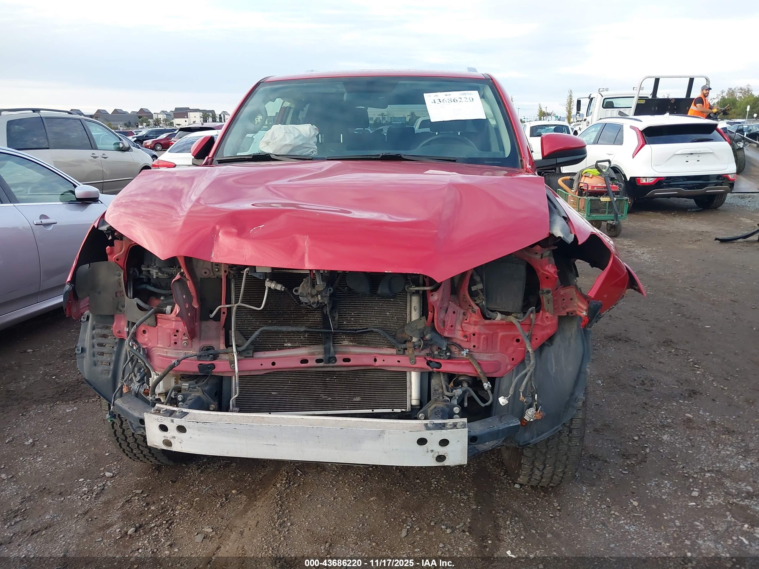 TOYOTA 4RUNNER image 6