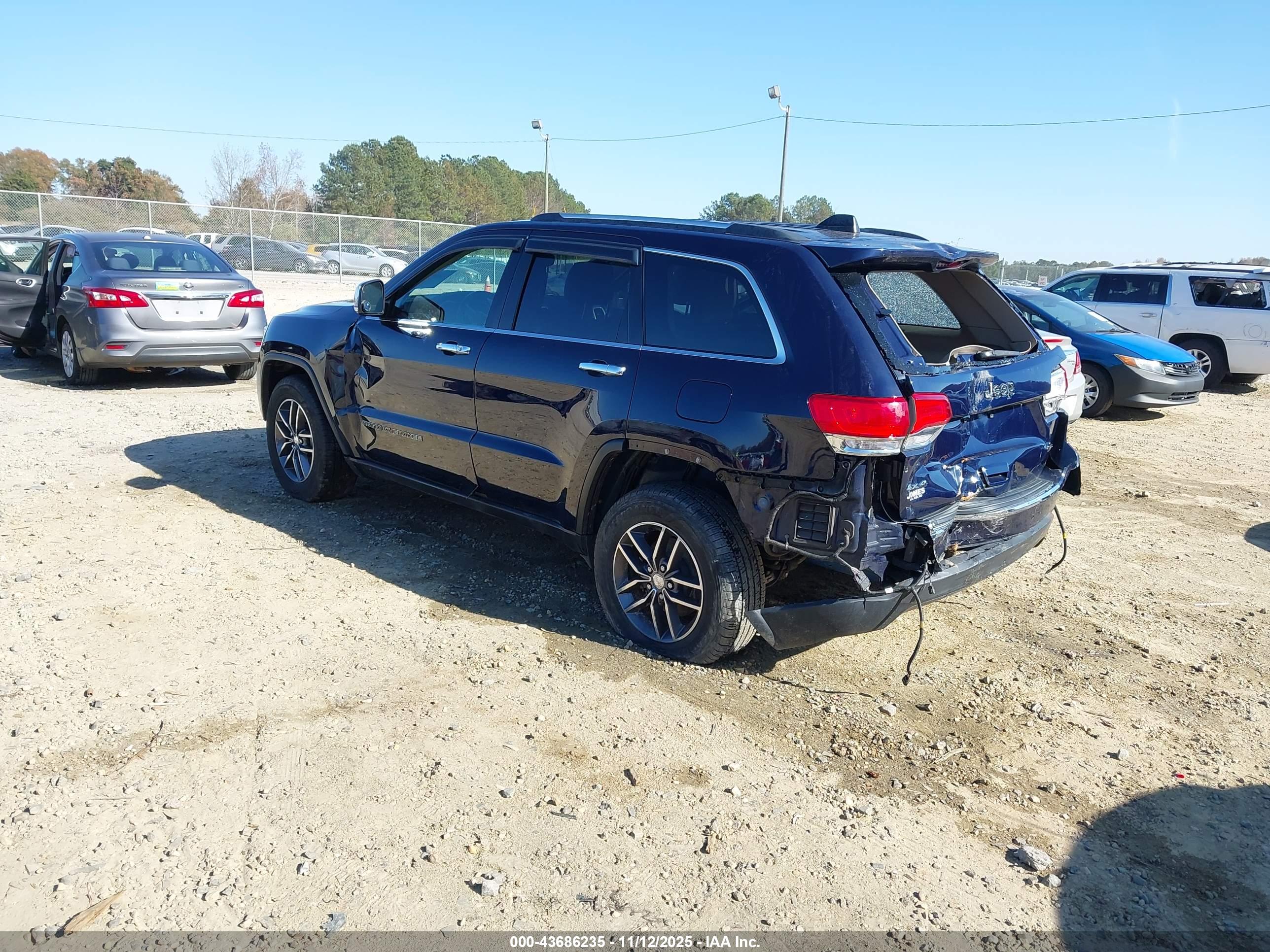 JEEP GRAND image 3
