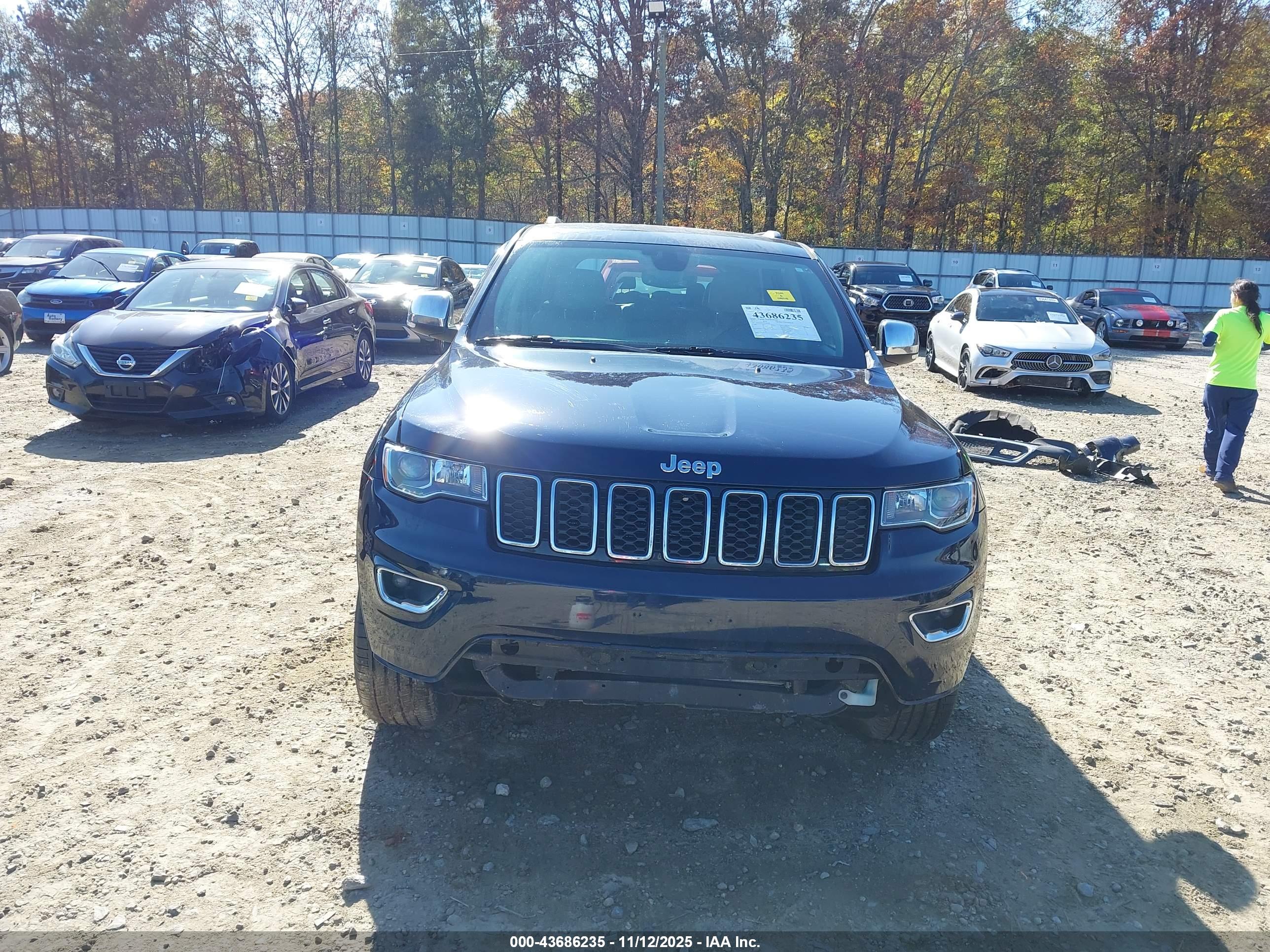 JEEP GRAND image 6