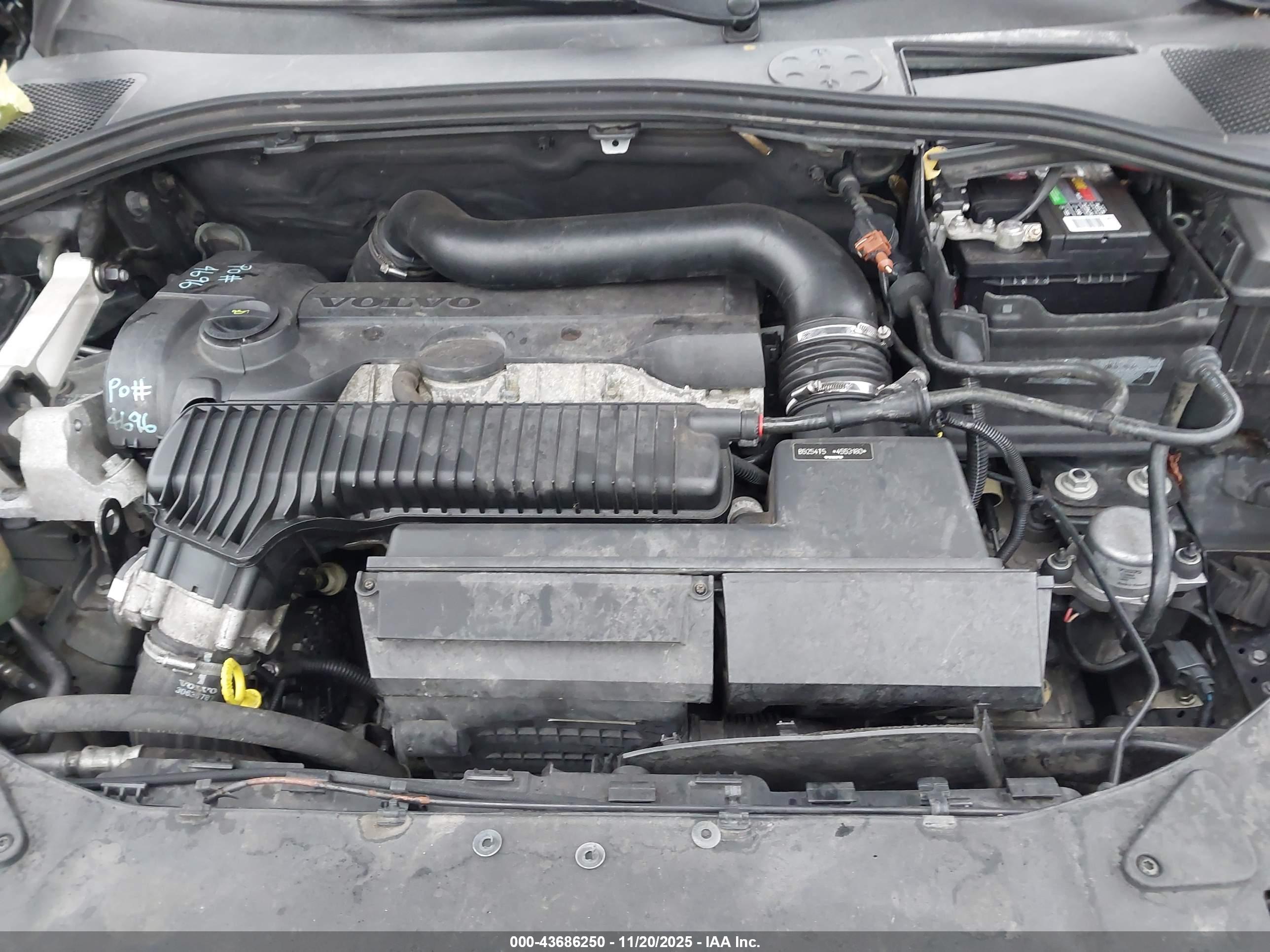 VOLVO S60 image 10