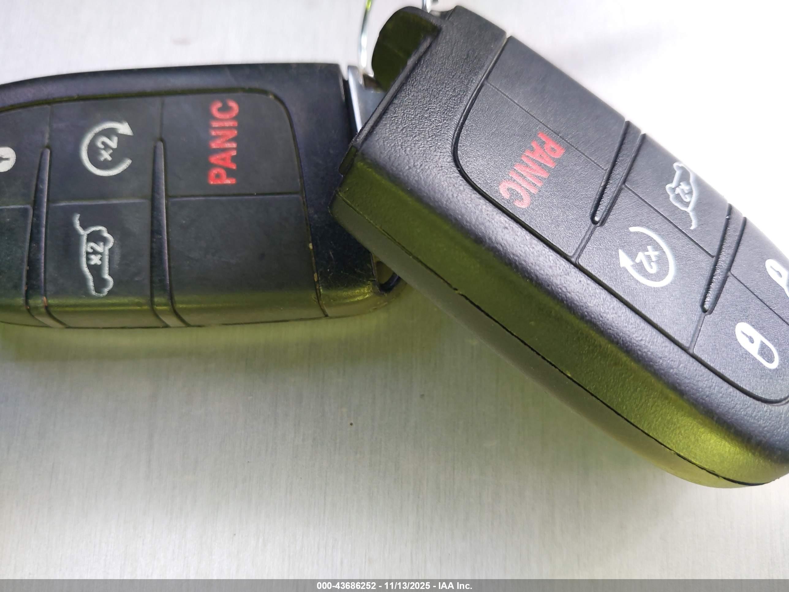 JEEP GRAND image 11