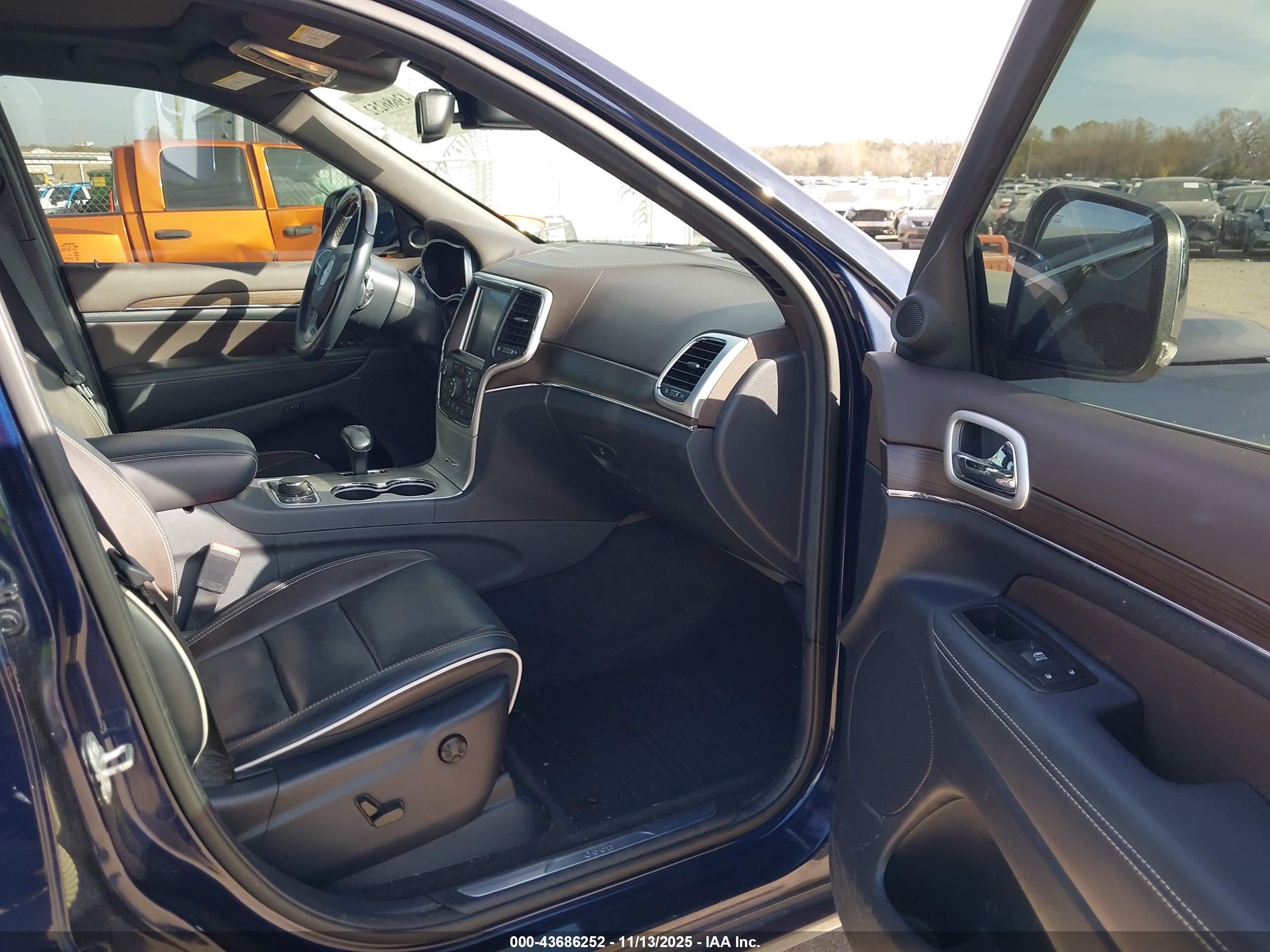 JEEP GRAND image 5