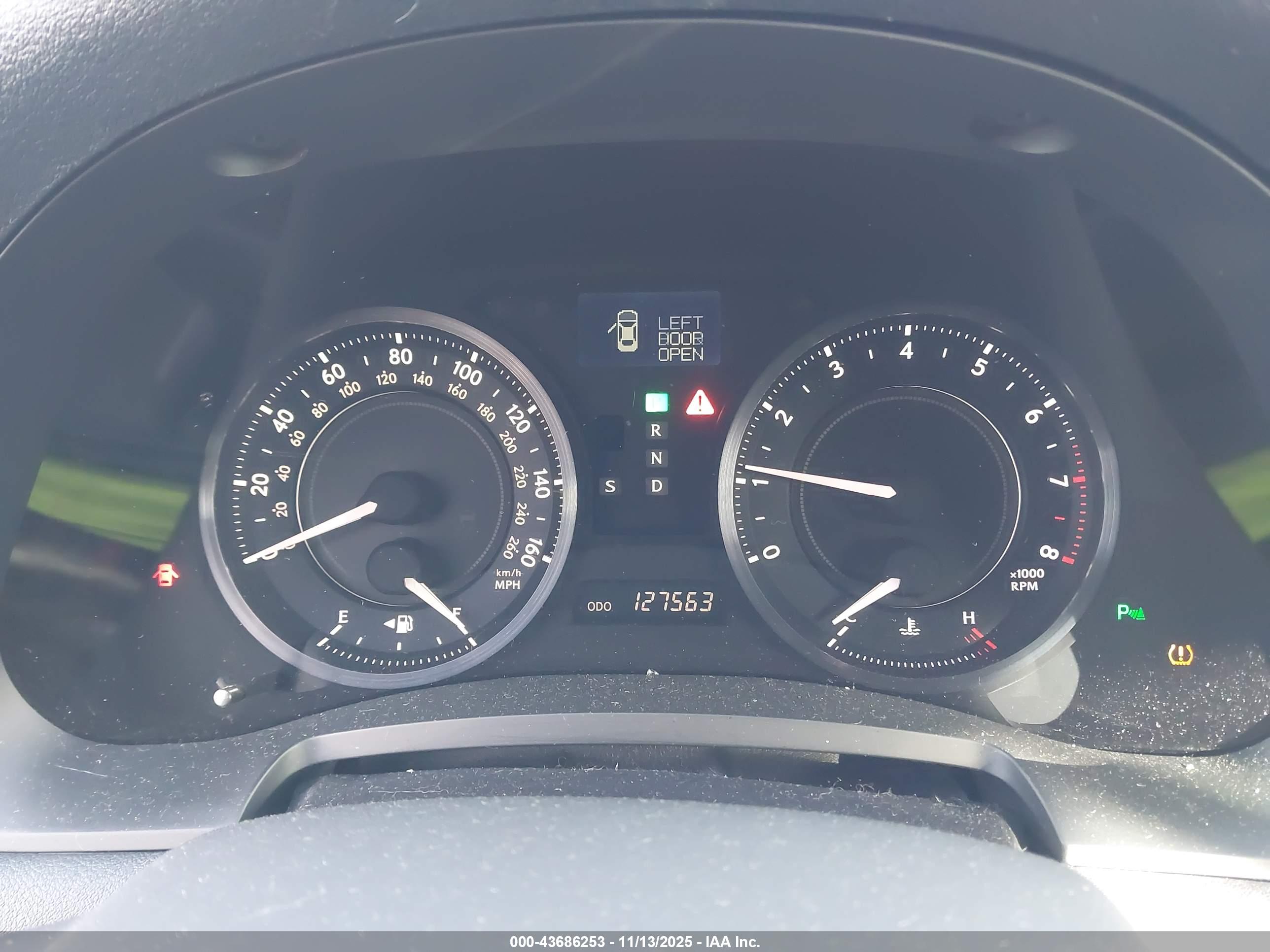 LEXUS IS image 7