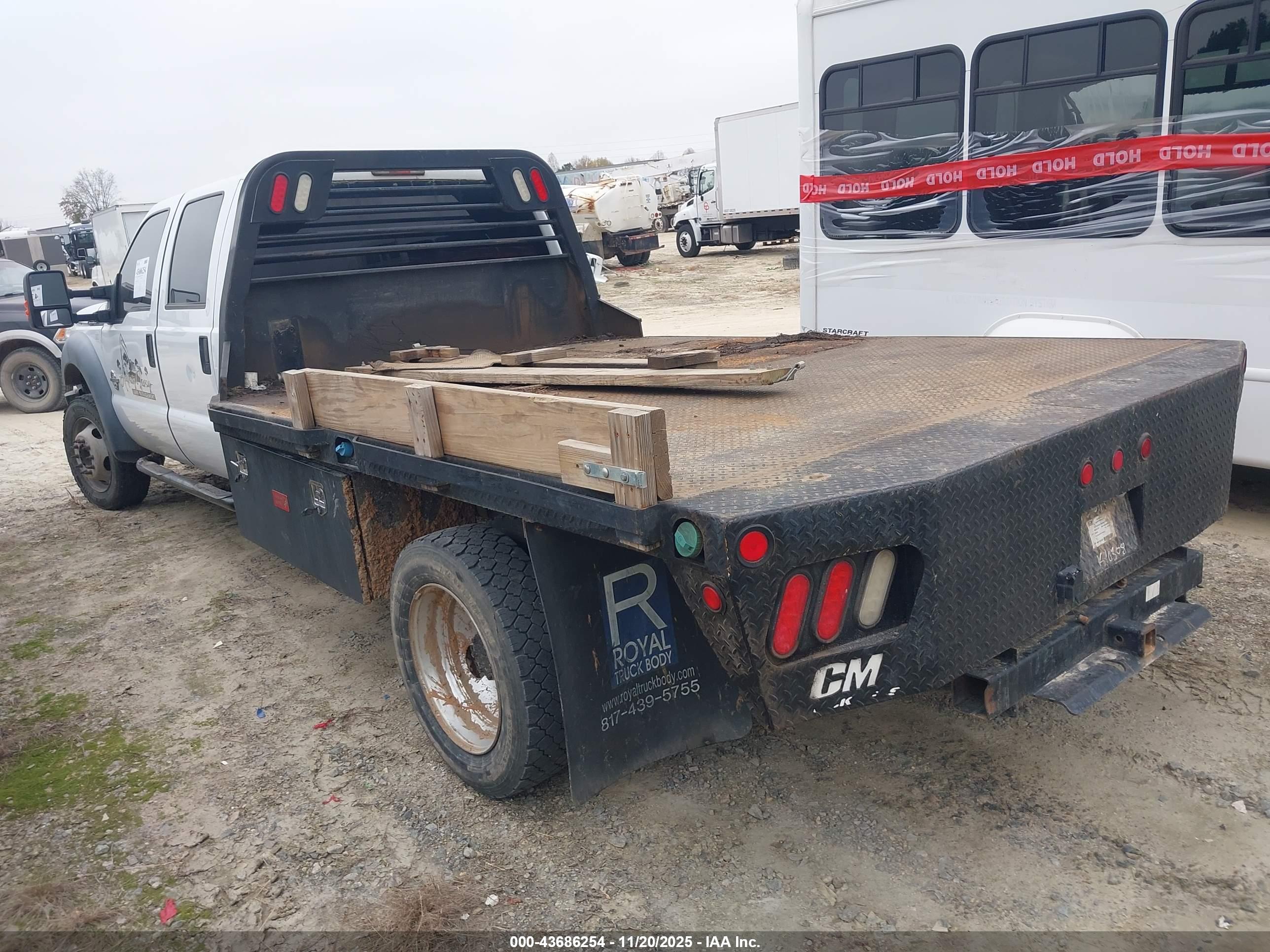 FORD F-550 image 3