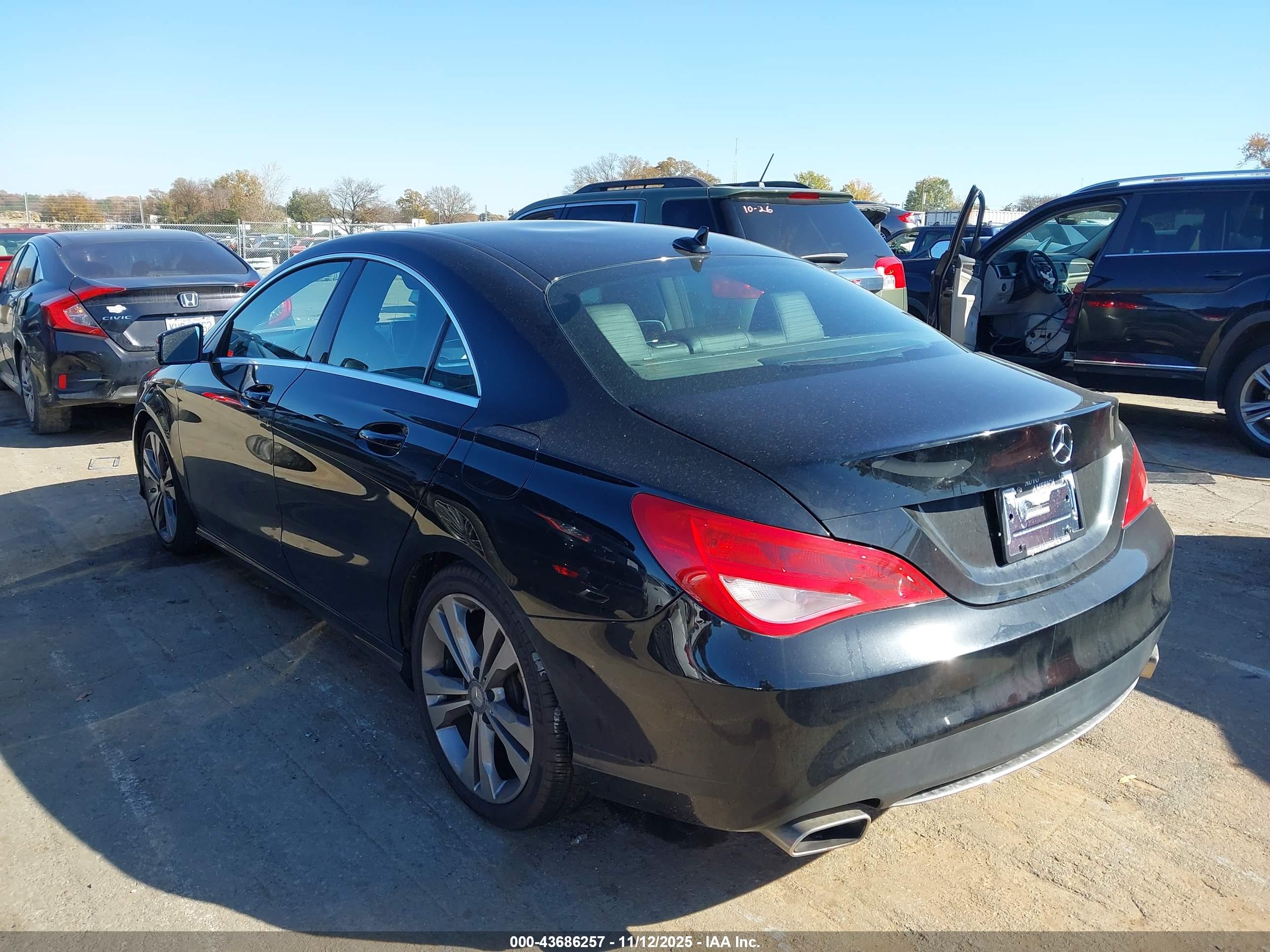 MERCEDES-BENZ CLA image 3