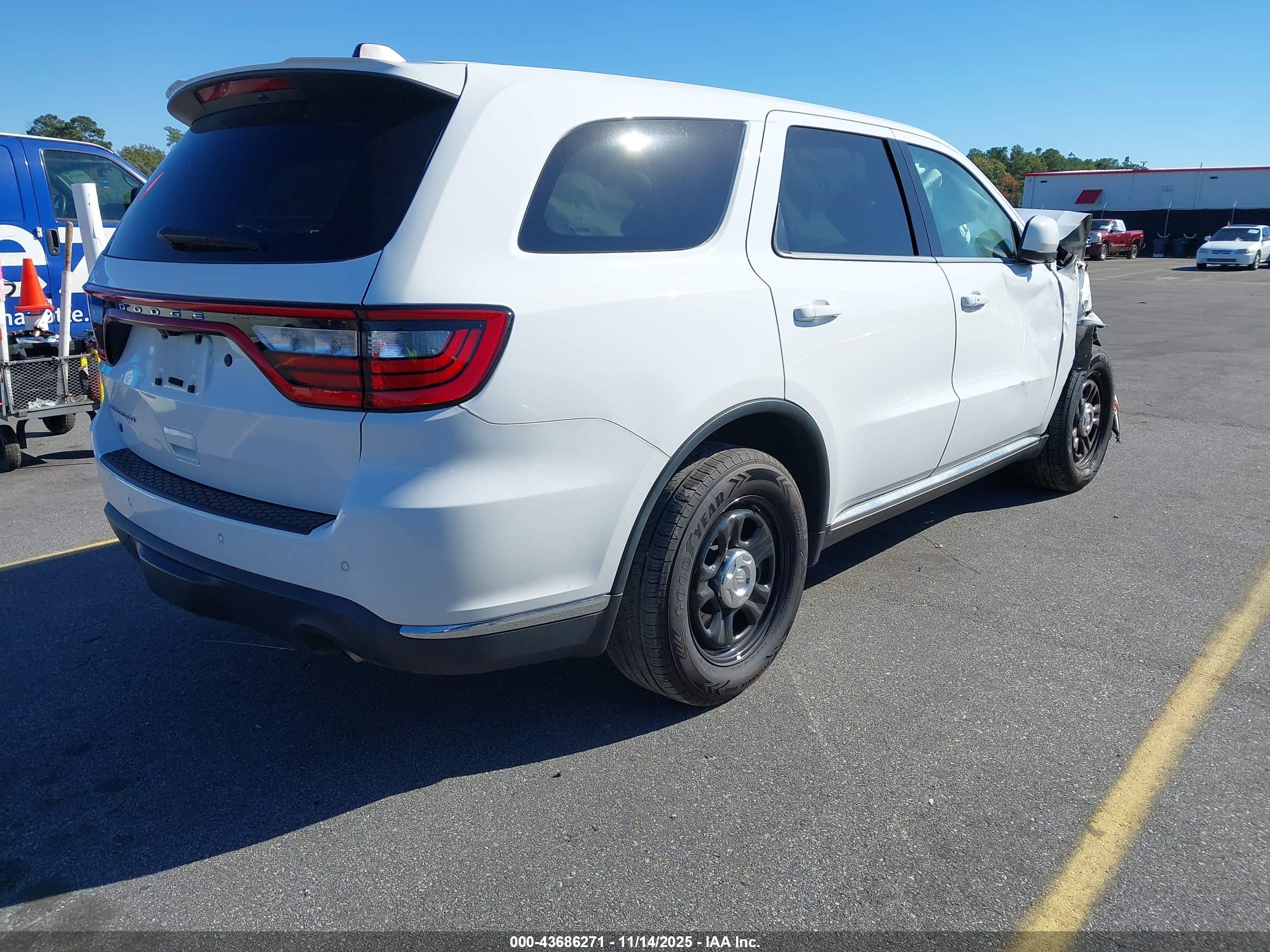 DODGE DURANGO image 4