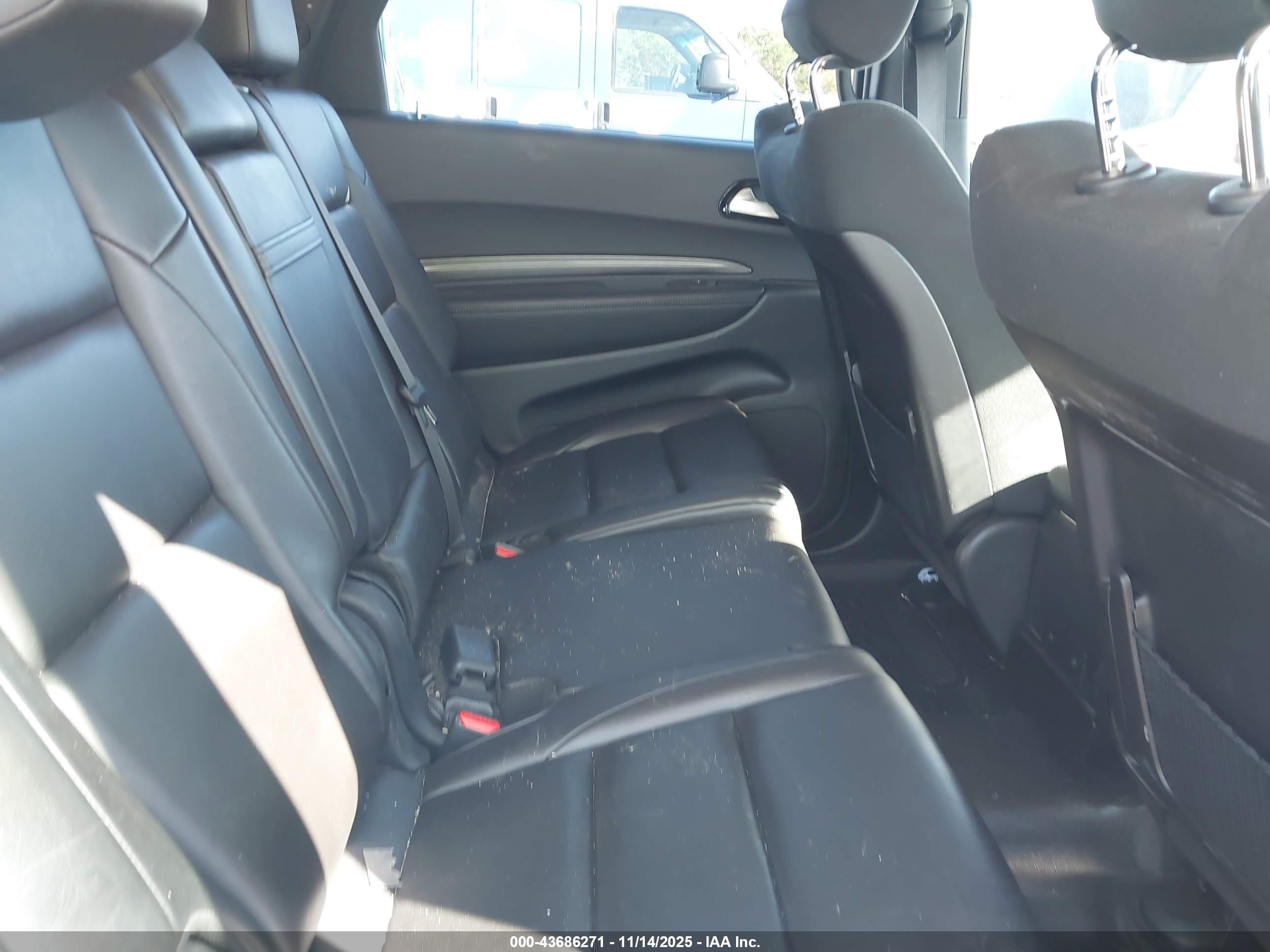 DODGE DURANGO image 8