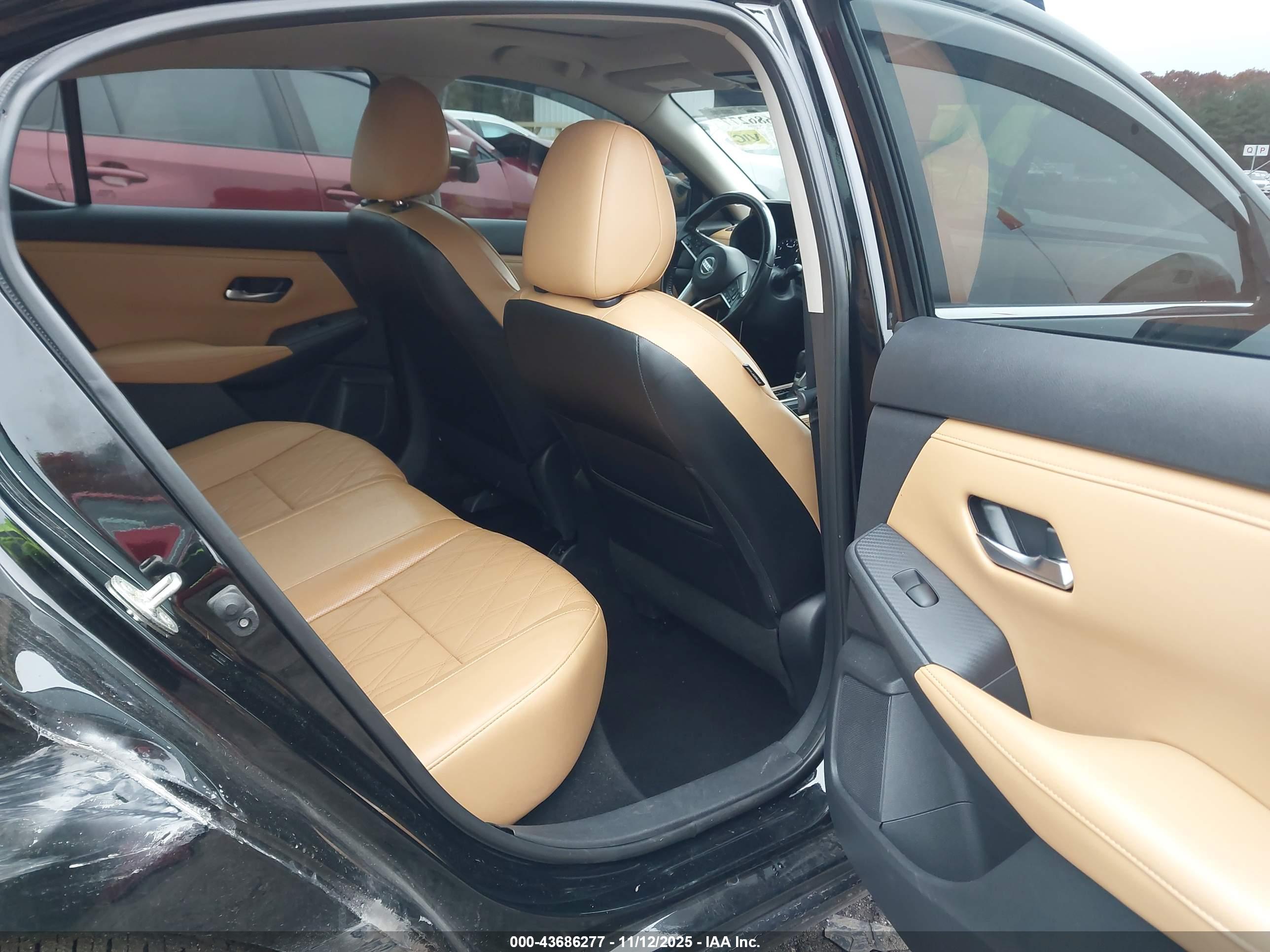 NISSAN SENTRA image 8