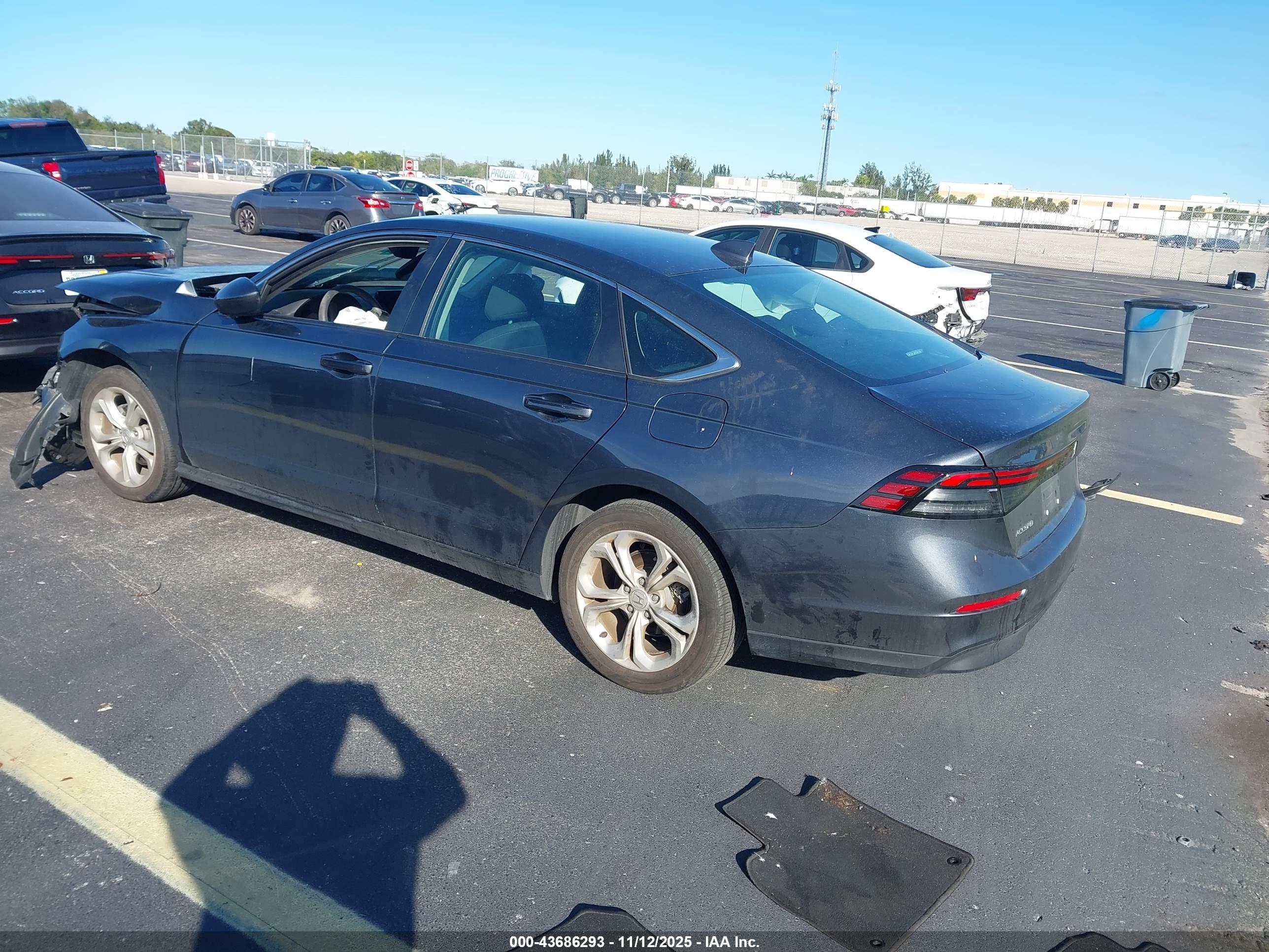 HONDA ACCORD image 3