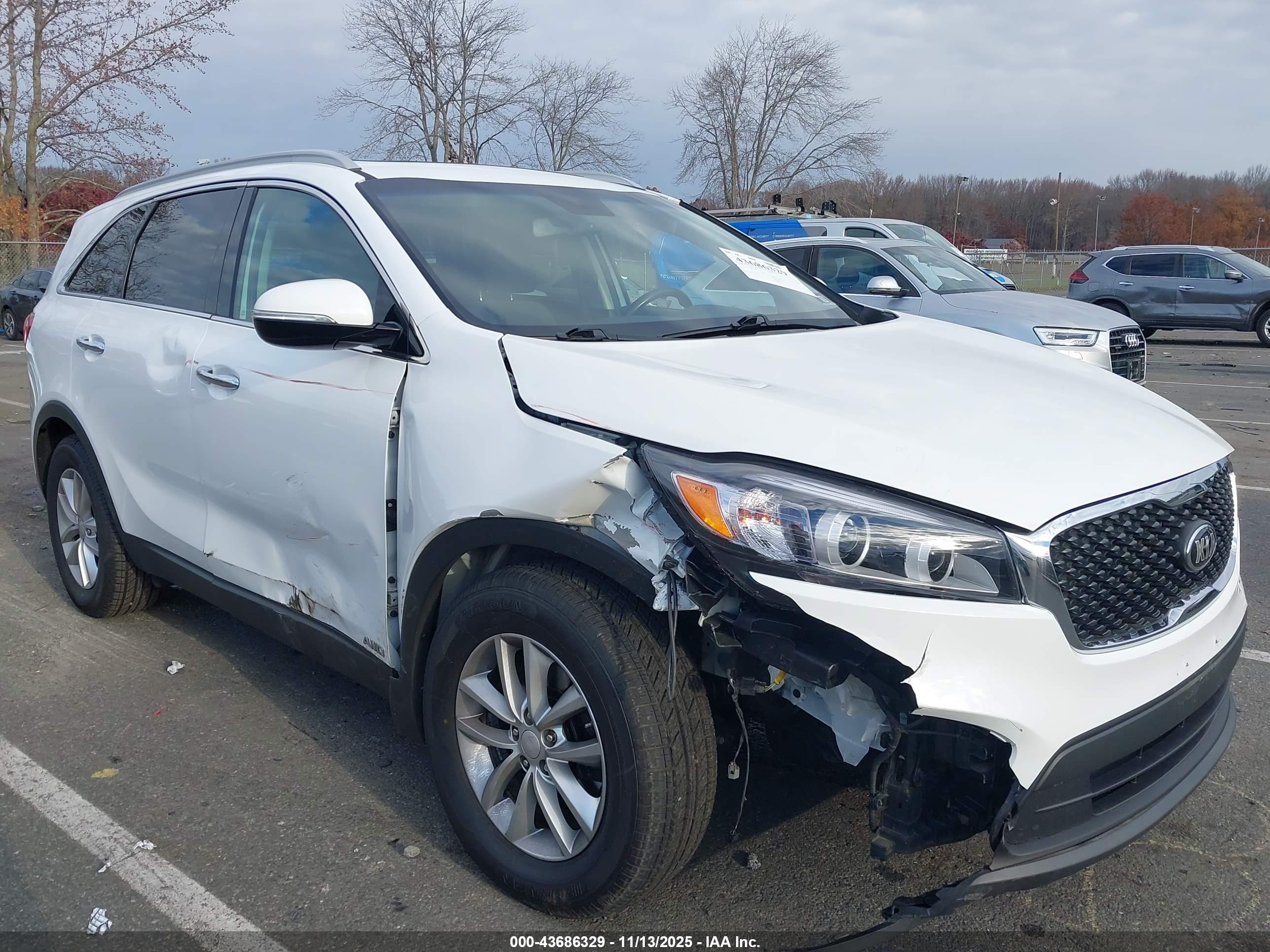 KIA SORENTO image 6