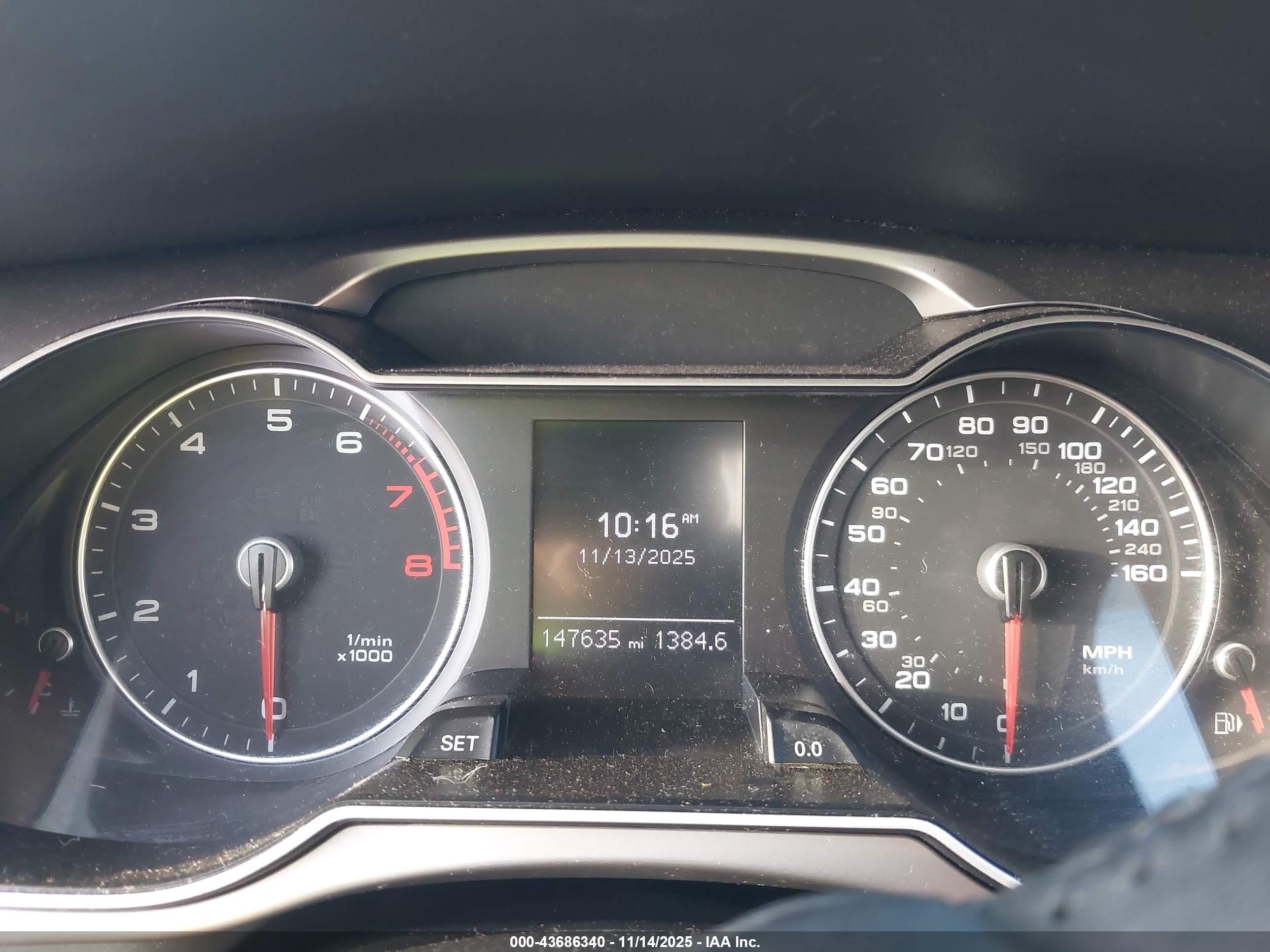 AUDI A4 image 7