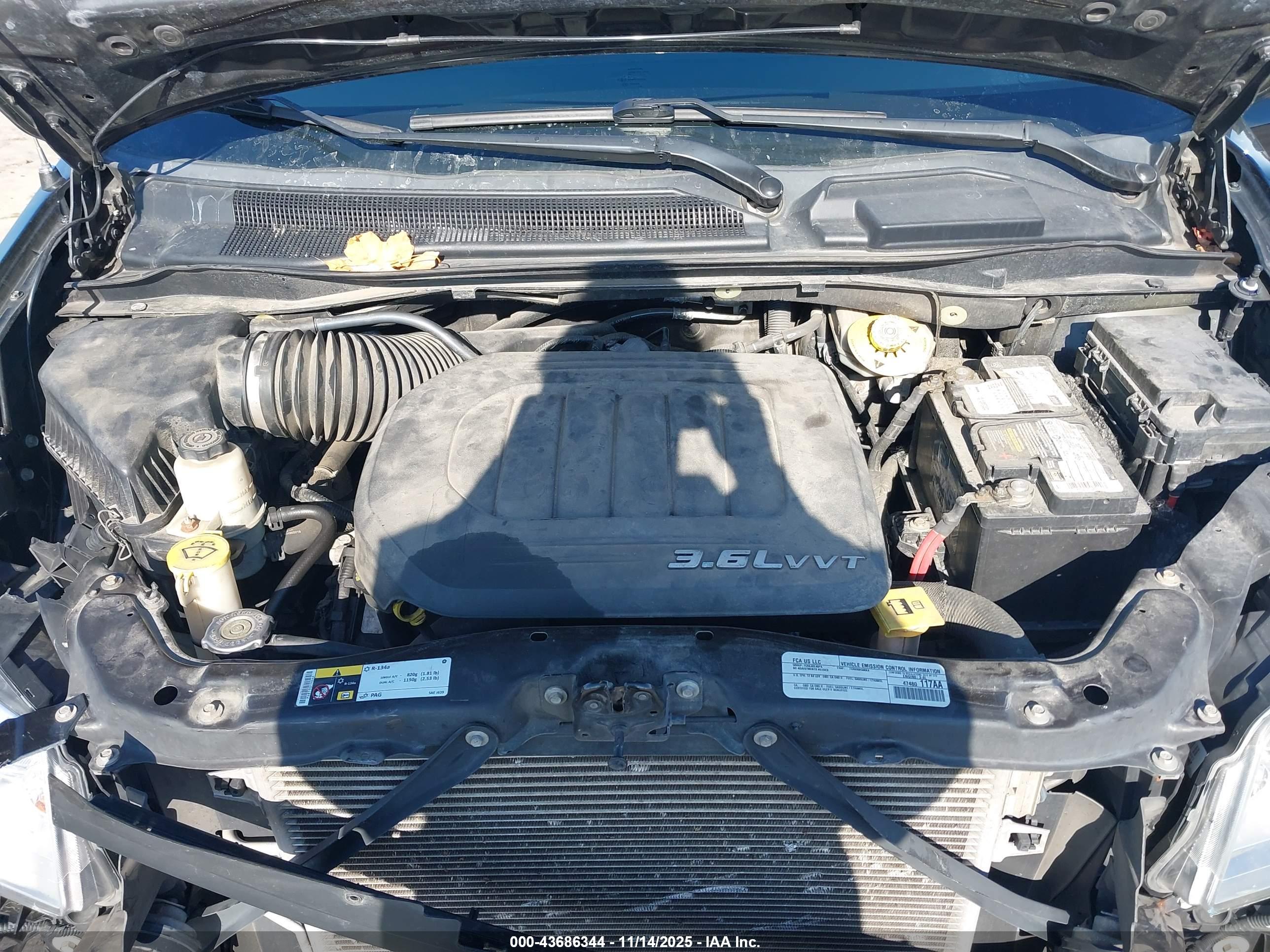 CHRYSLER TOWN image 10