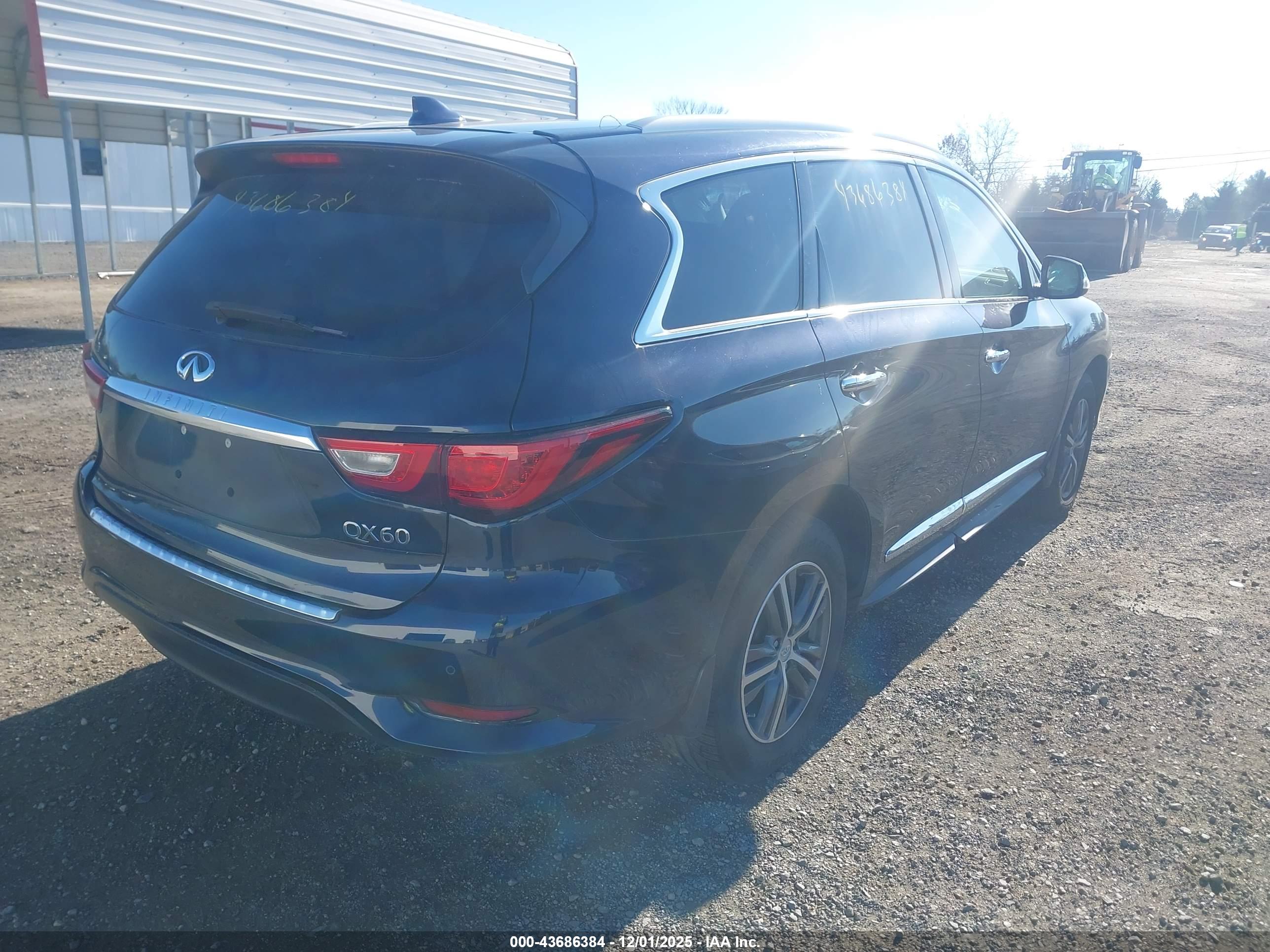 INFINITI QX60 image 4