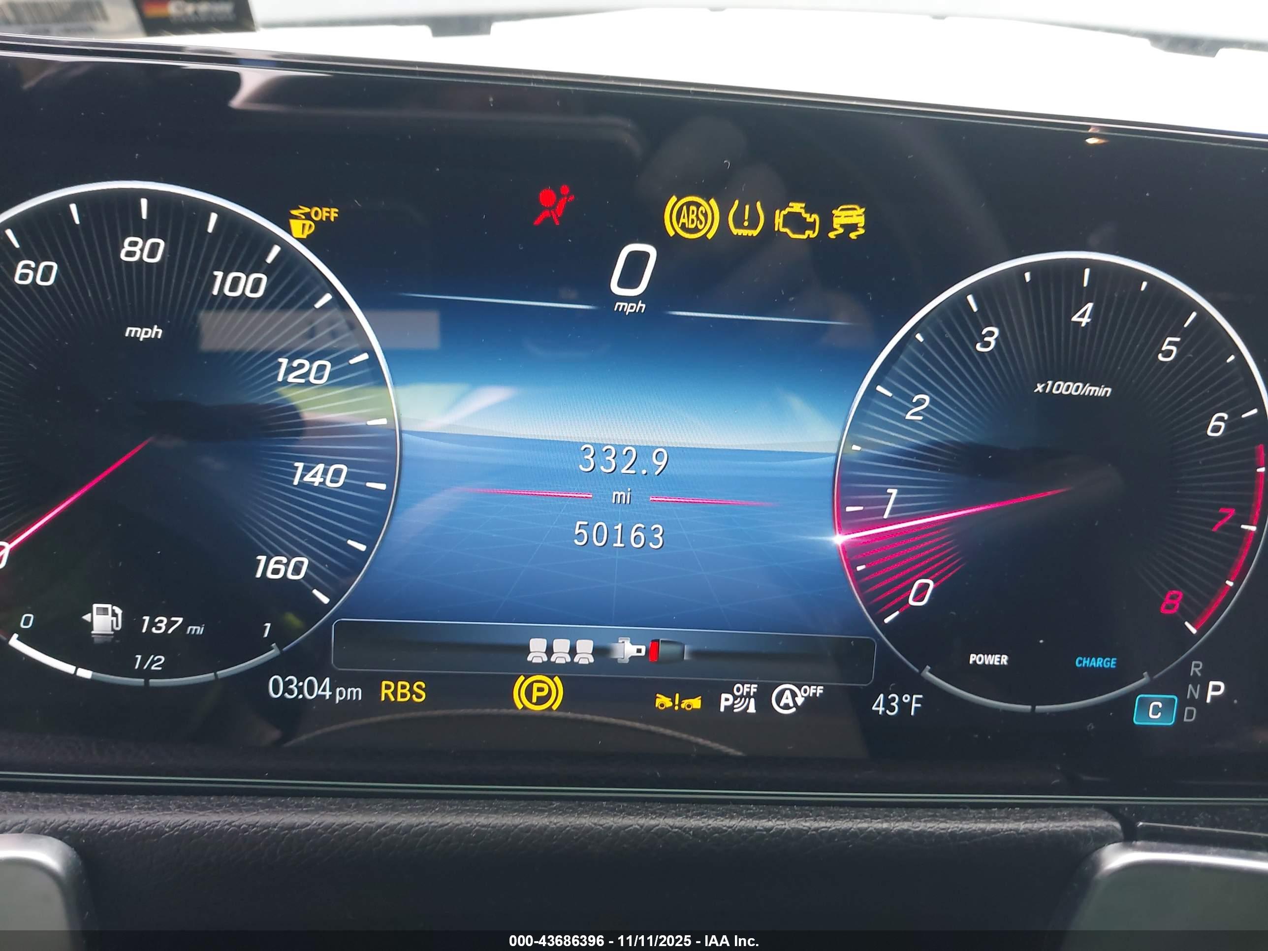 MERCEDES-BENZ GLB image 7