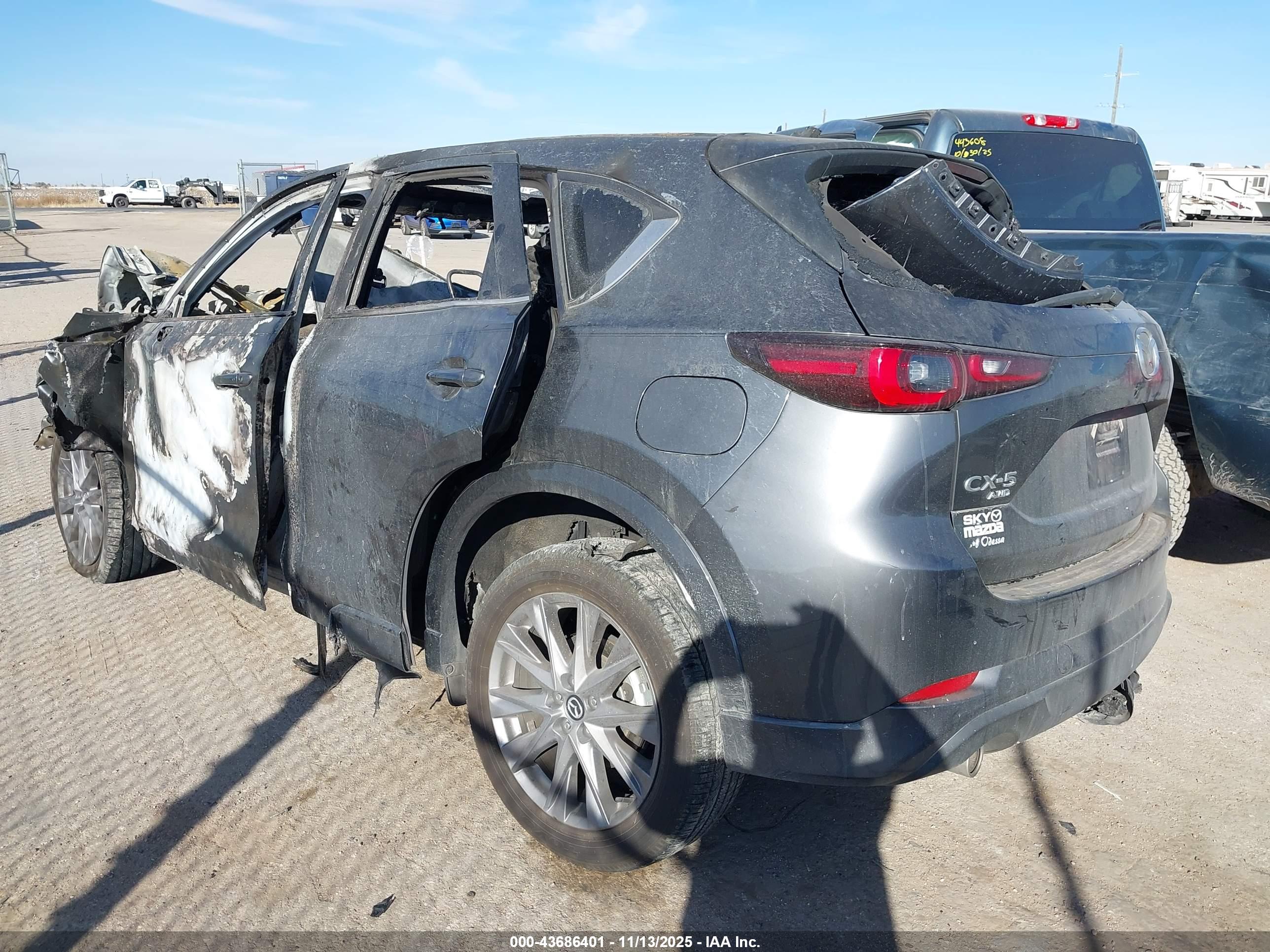 MAZDA CX-5 image 3