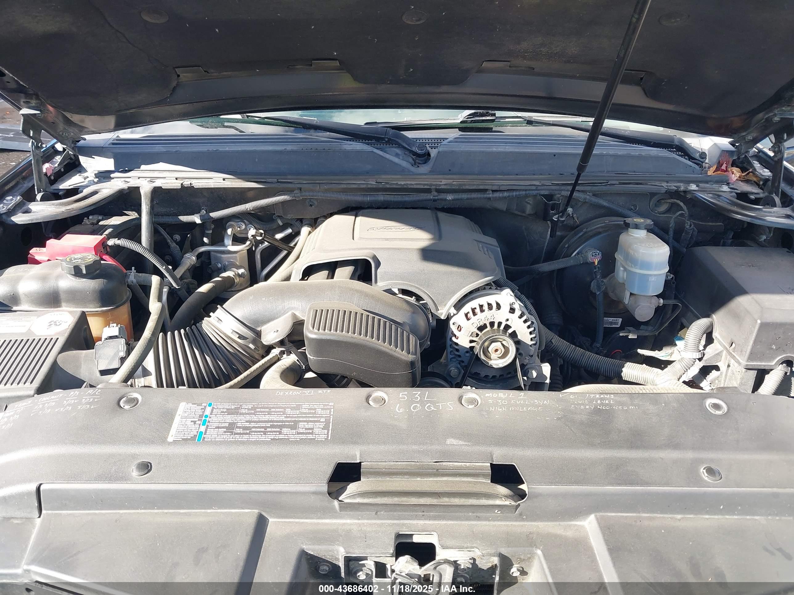 CHEVROLET TAHOE image 10