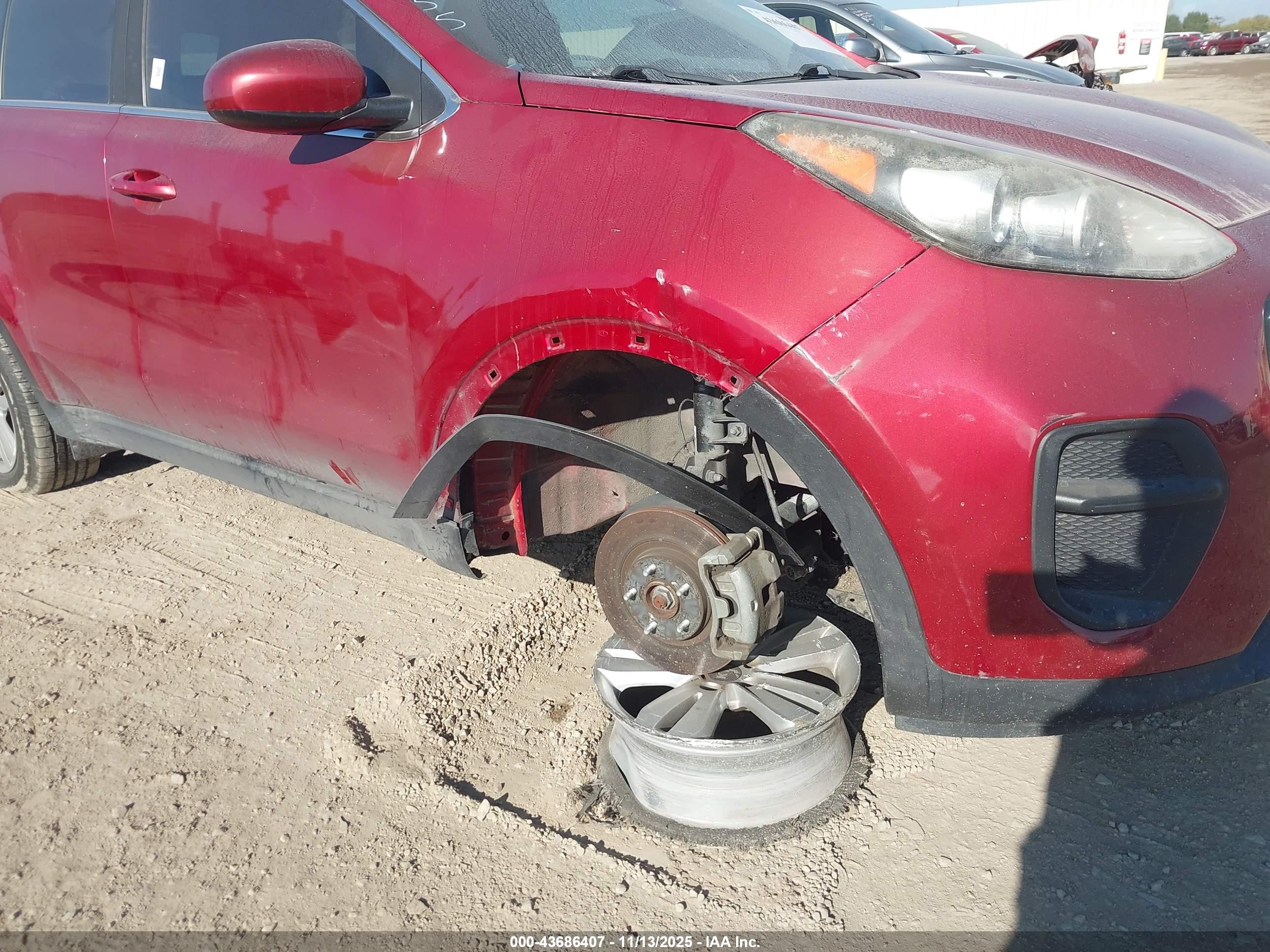 KIA SPORTAGE image 6