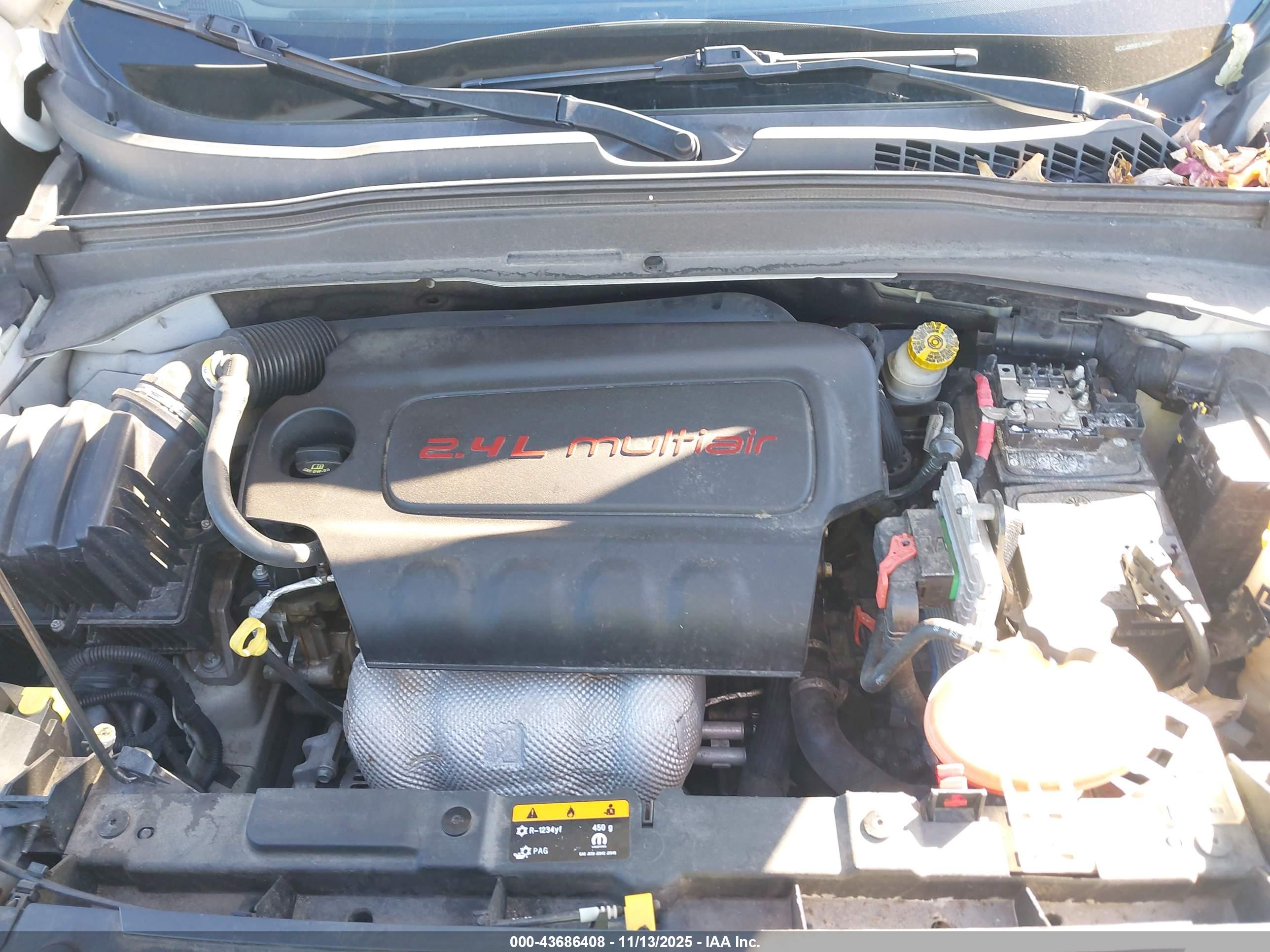 JEEP RENEGADE image 10