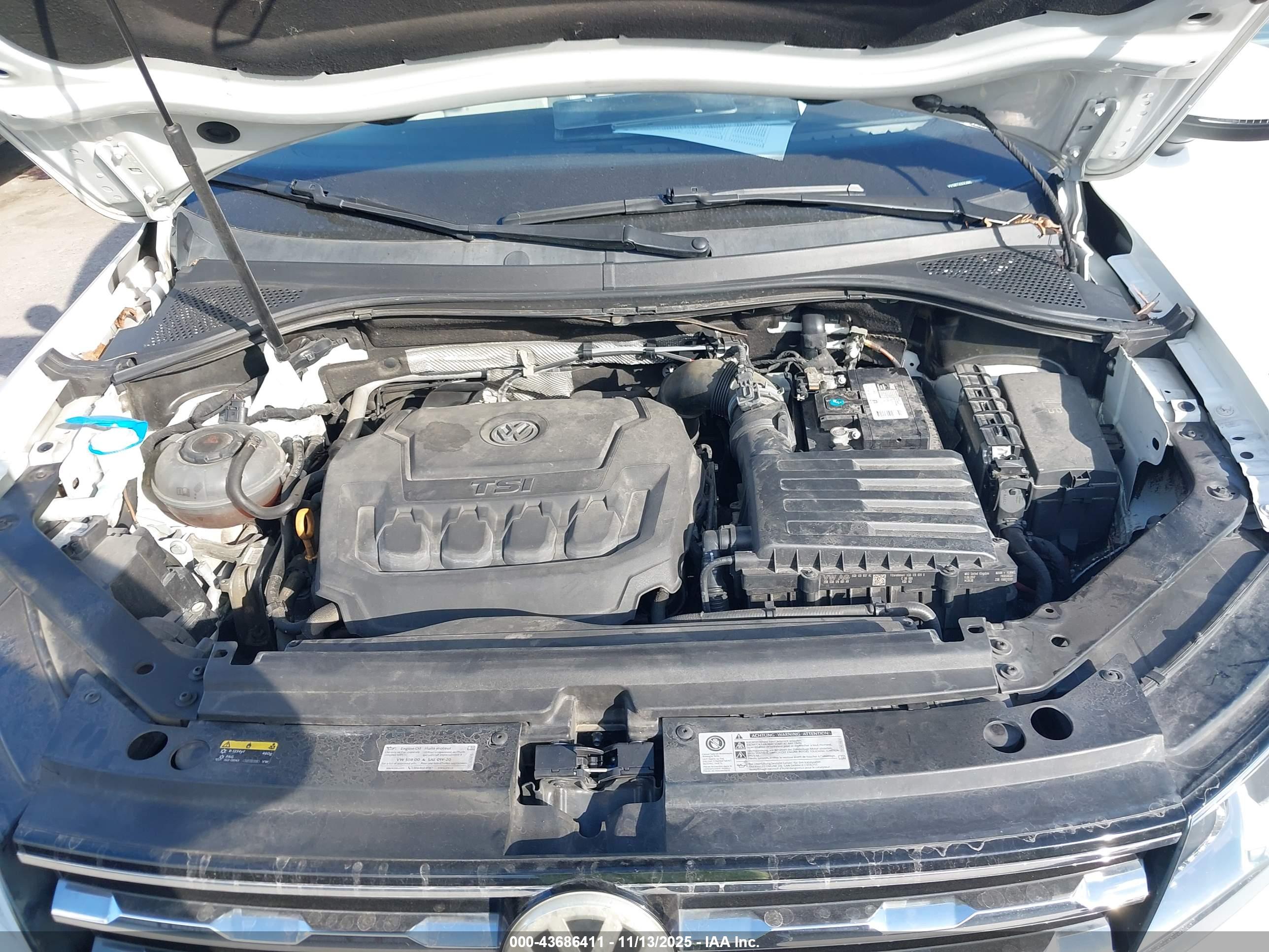 VOLKSWAGEN TIGUAN image 10