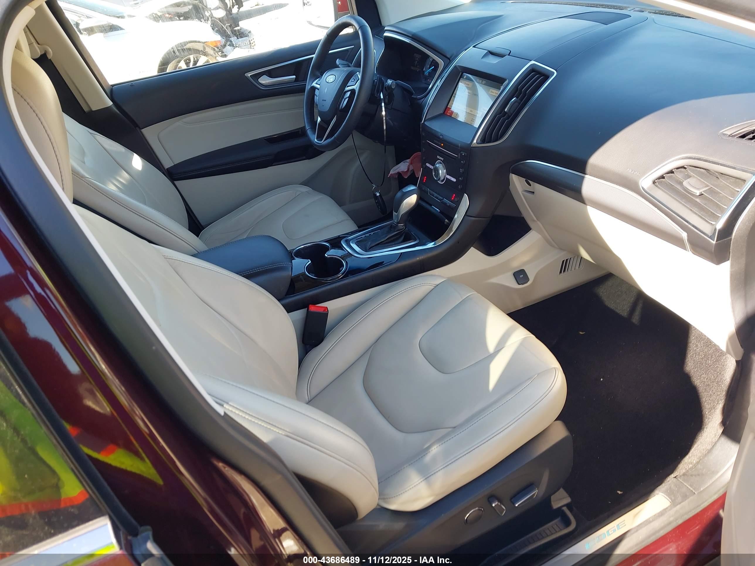 FORD EDGE image 5