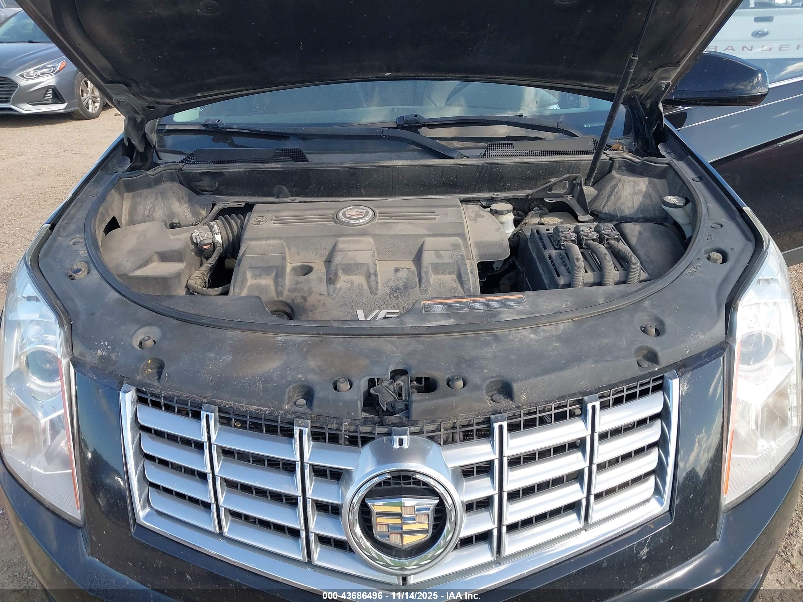 CADILLAC SRX image 10