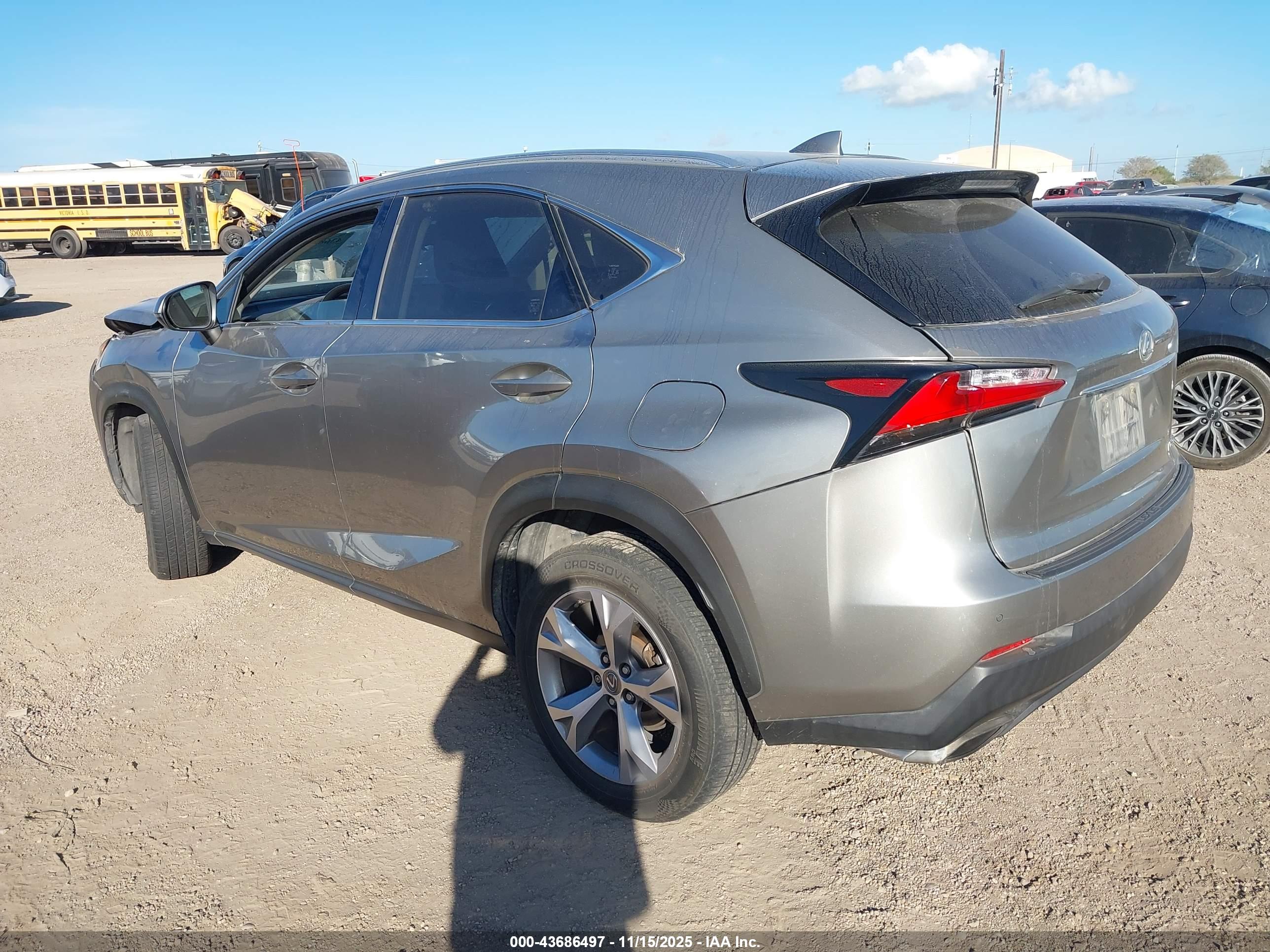 LEXUS NX image 3