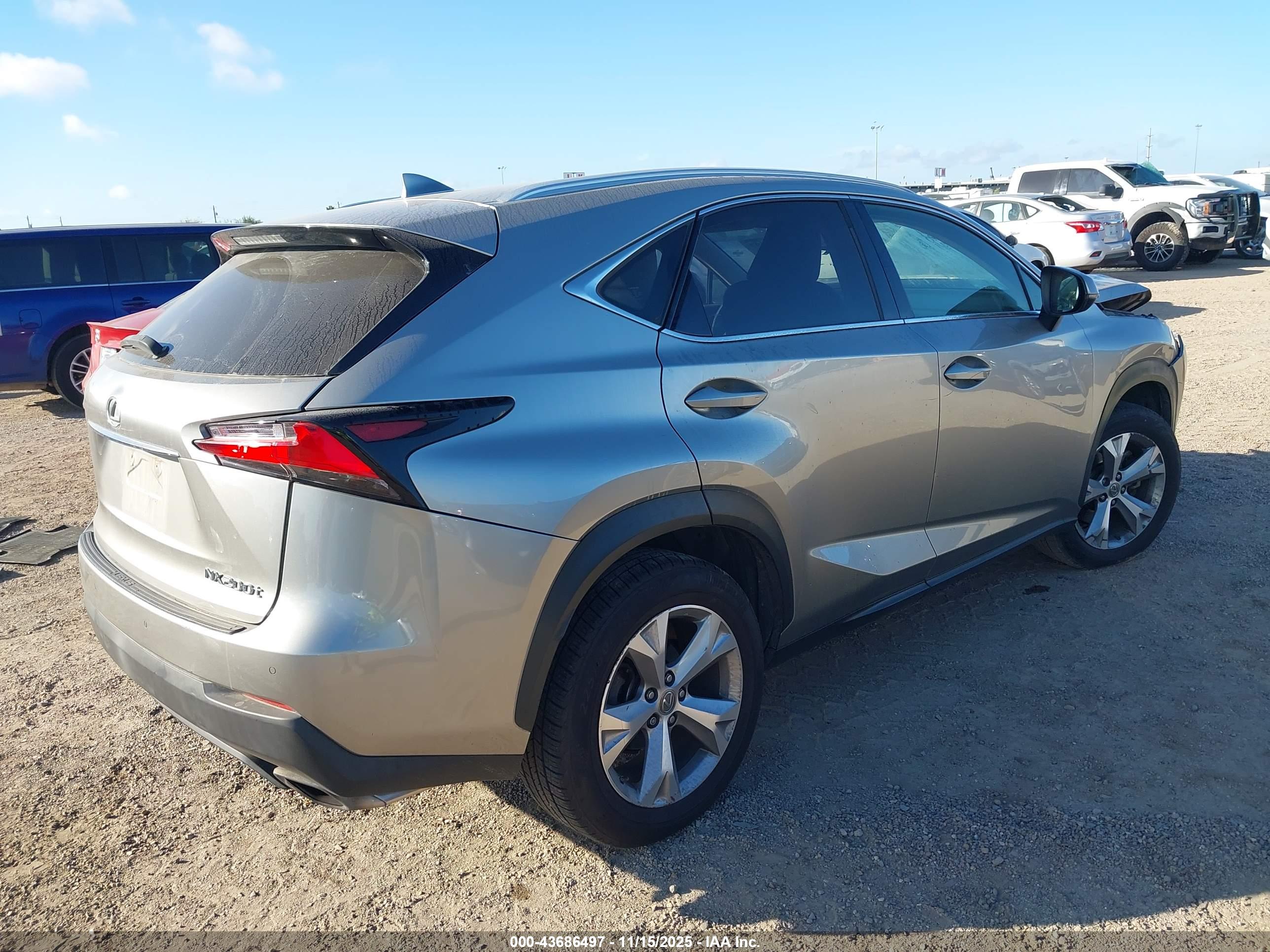 LEXUS NX image 4