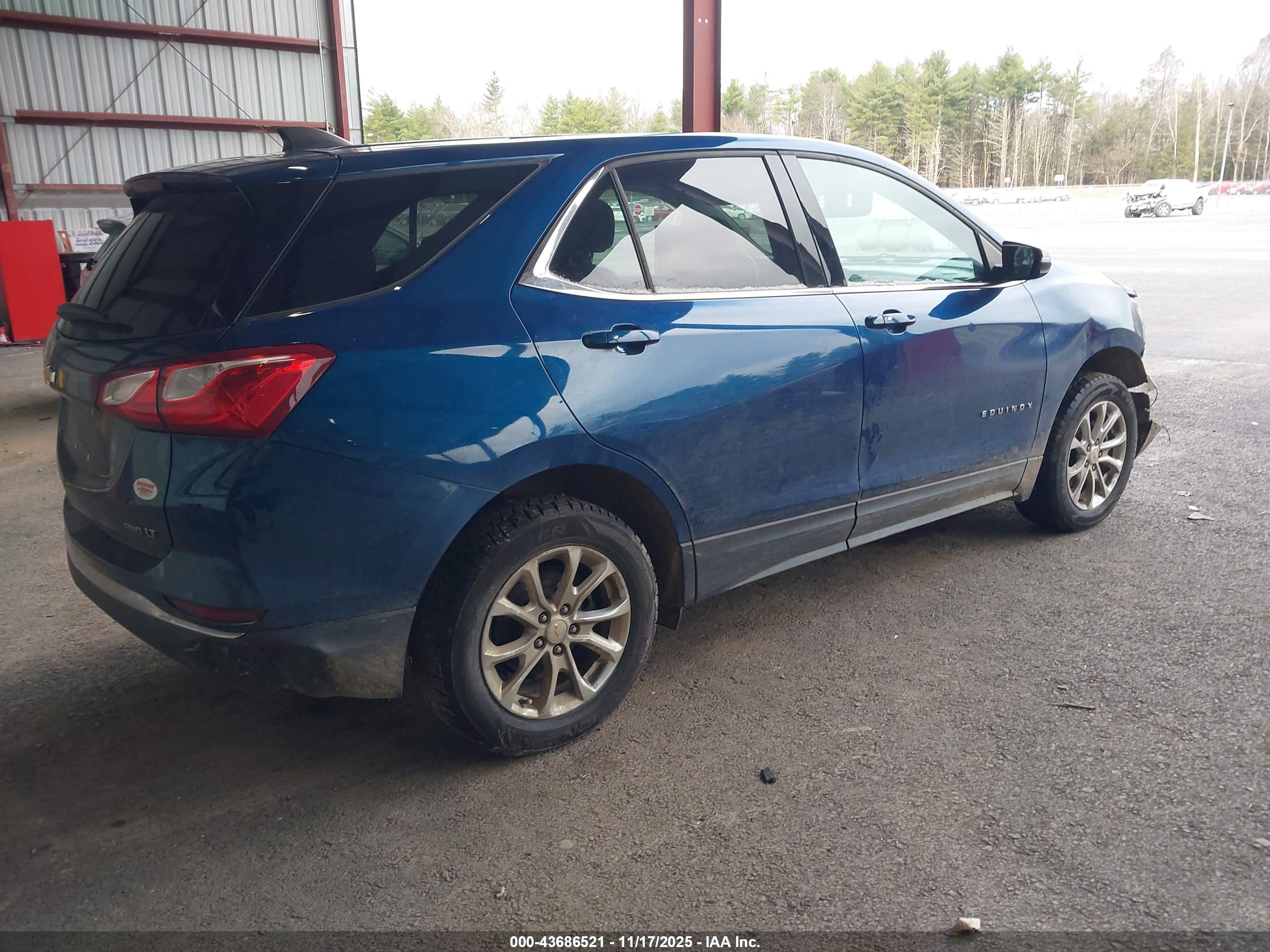 CHEVROLET EQUINOX image 4