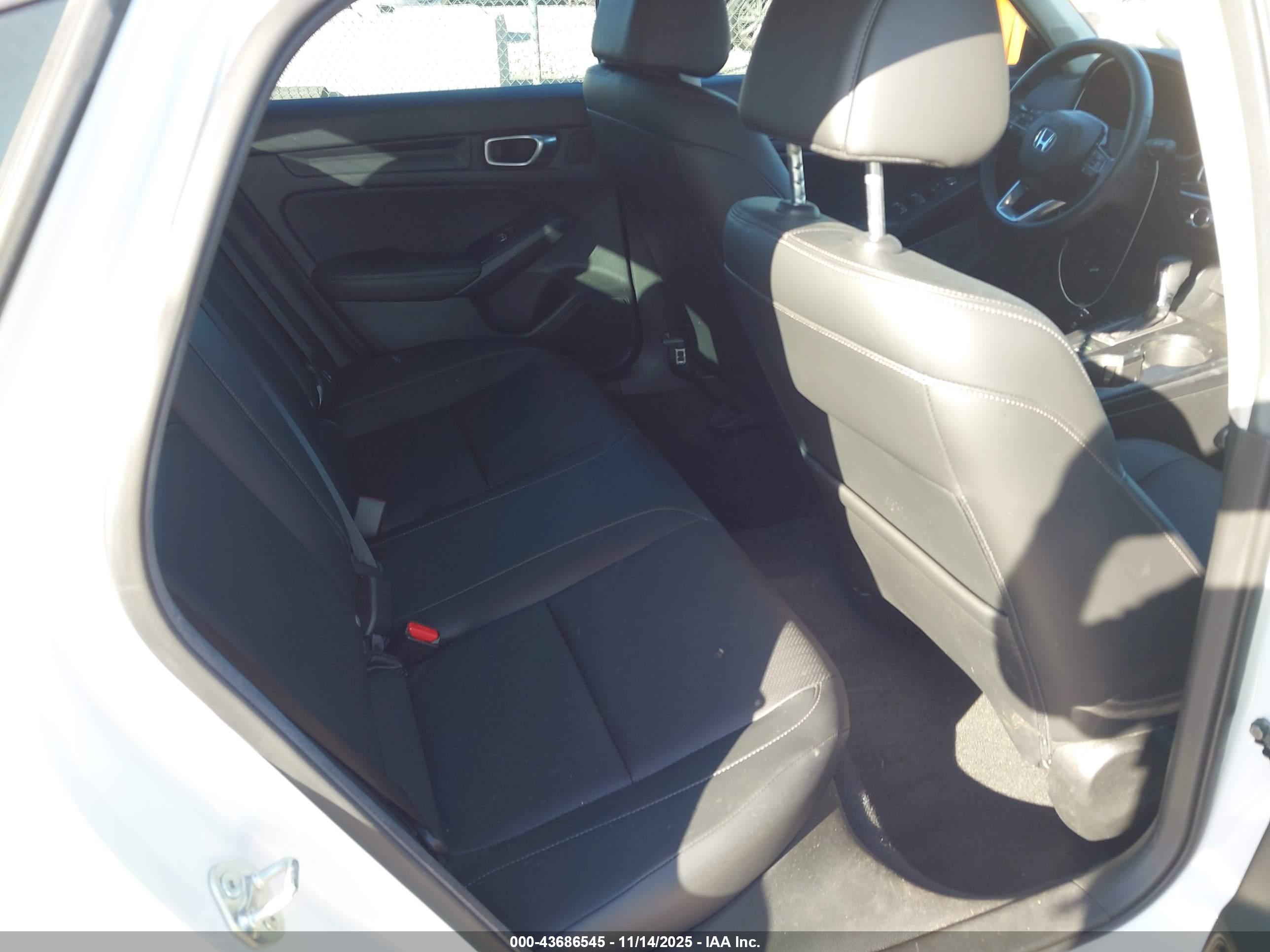 HONDA CIVIC image 8