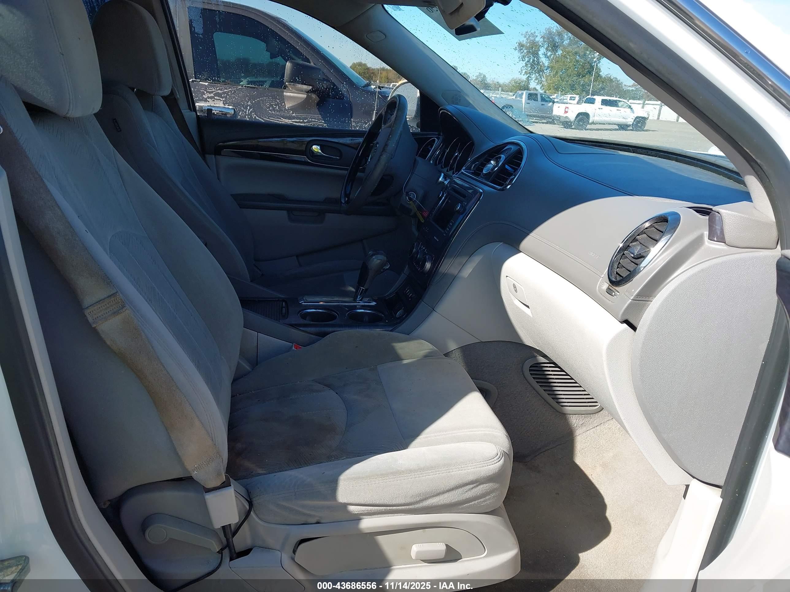 BUICK ENCLAVE image 5