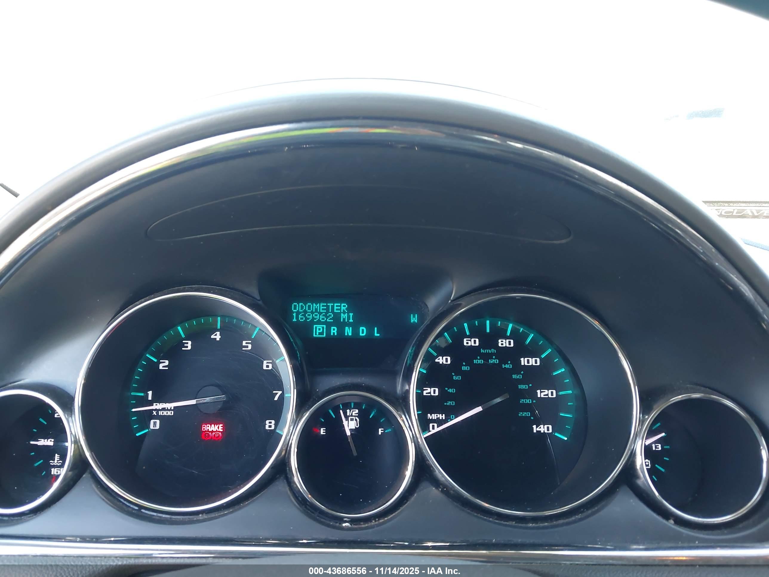 BUICK ENCLAVE image 7